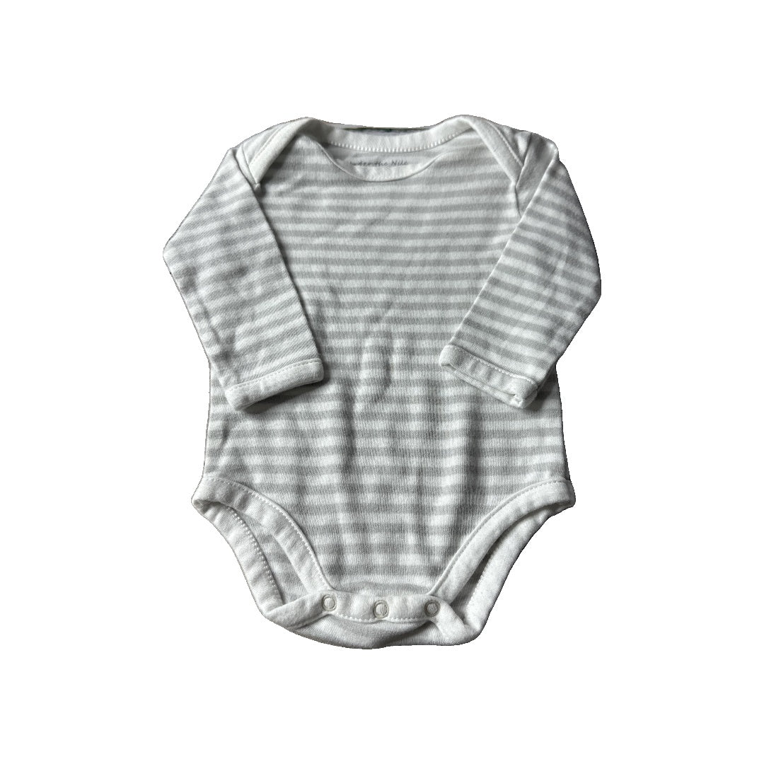Under The Nile Unisex Onesie Size: 0-3 months