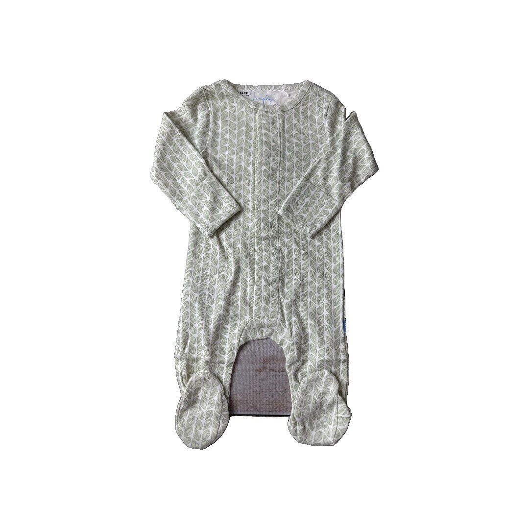 Simply Magnetic Me Unisex Pajamas Size: 0-3 months