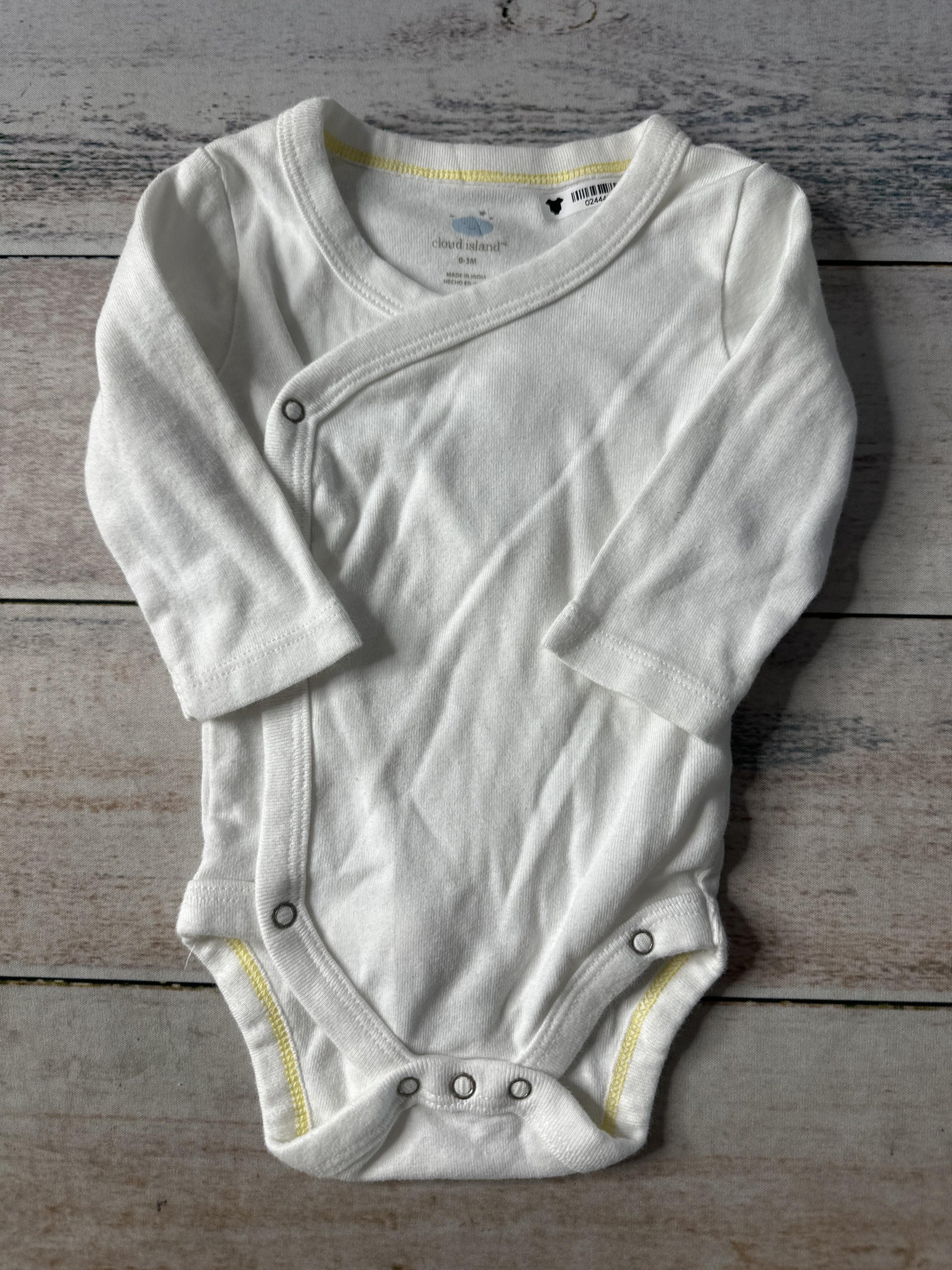 Unisex Onesie Size: 0-3 months