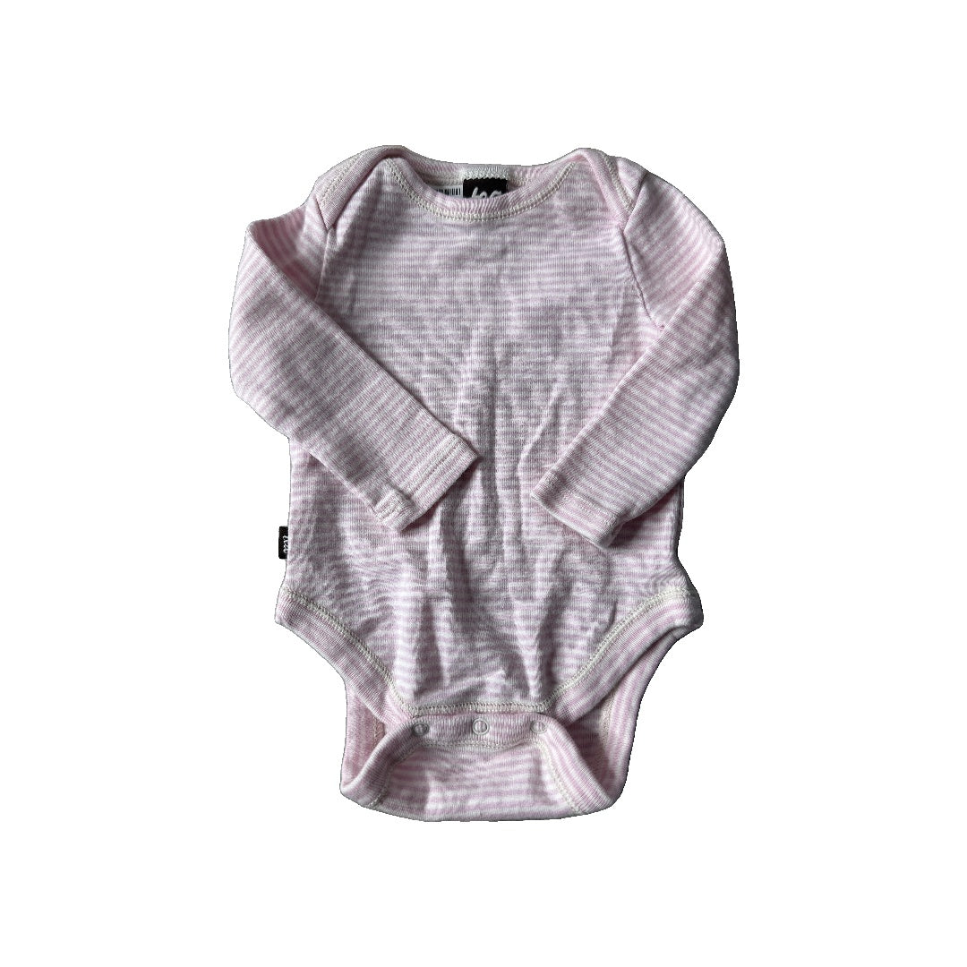 Unisex Onesie Size: 0-3 months