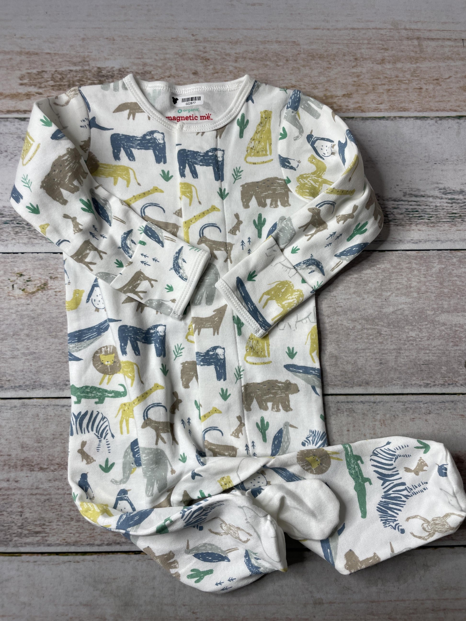 Unisex Onesie Size: 0-3 months