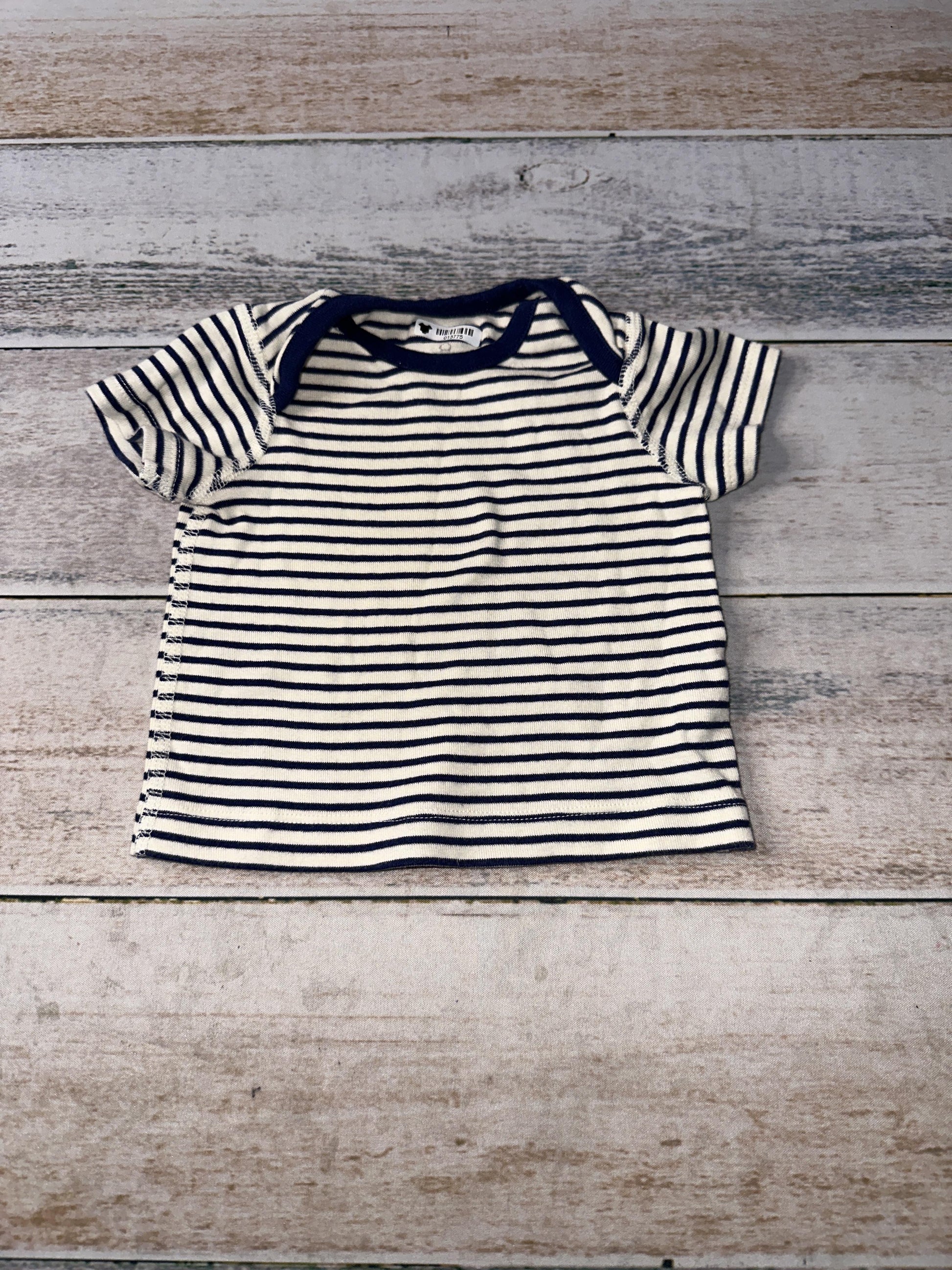 Moon and back Unisex T-Shirt Size: 0-3 months