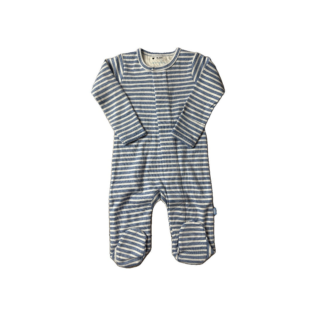 Simply Magnetic Me Unisex Pajamas Size: 0-3 months