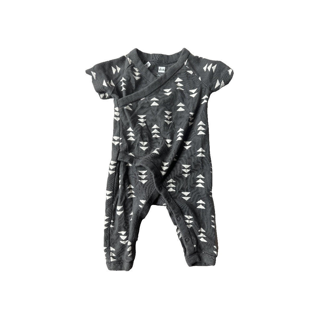 Tea Unisex Romper Size: 0-3 months