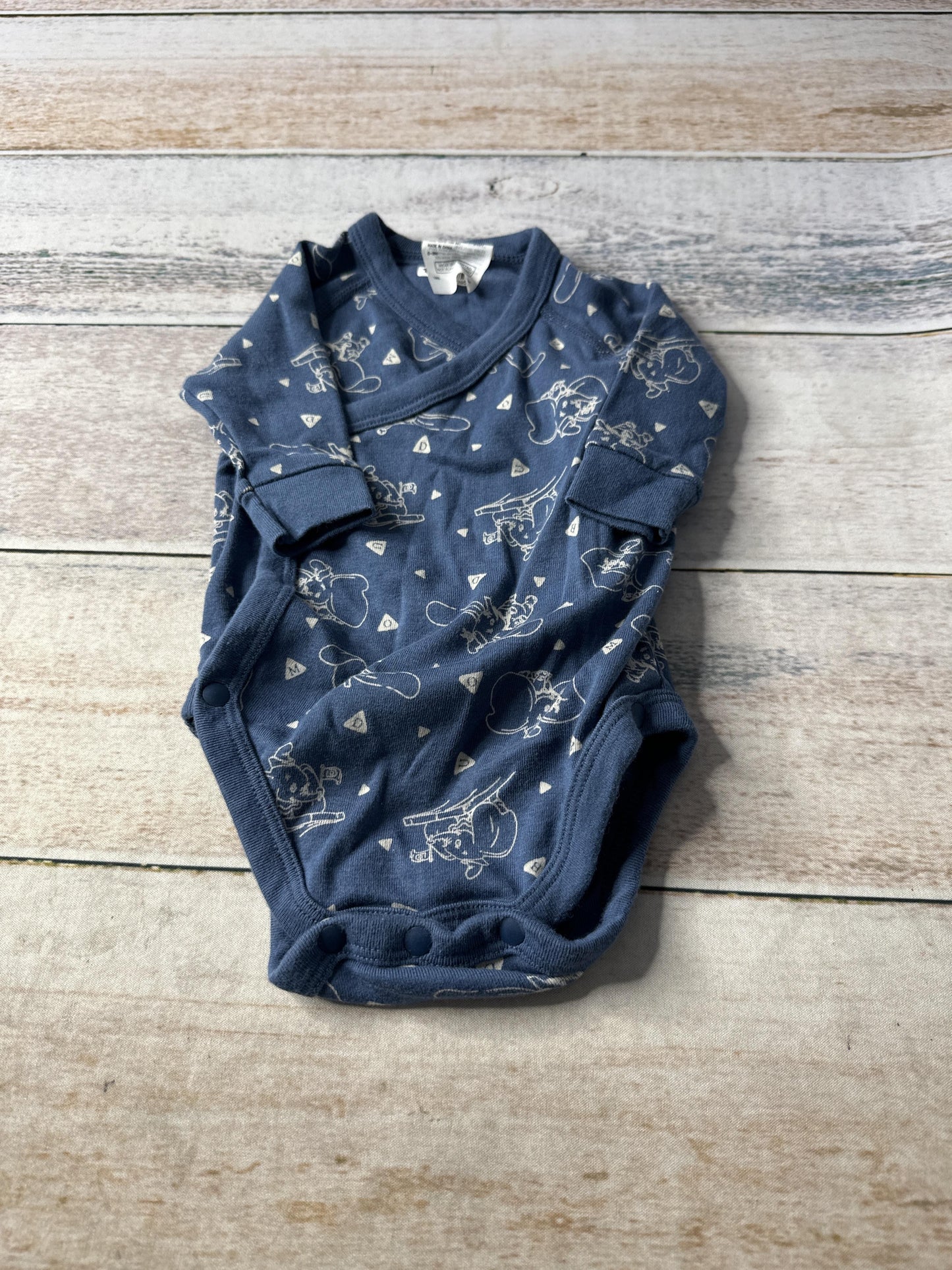 Unisex Button Down Short Sleeve Size: 0-3 months