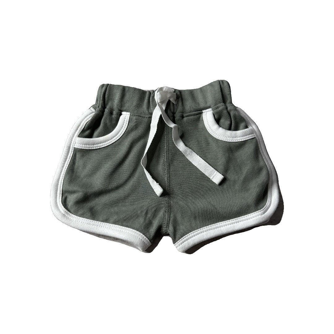 Sapling Unisex Shorts Size: 0-3 months