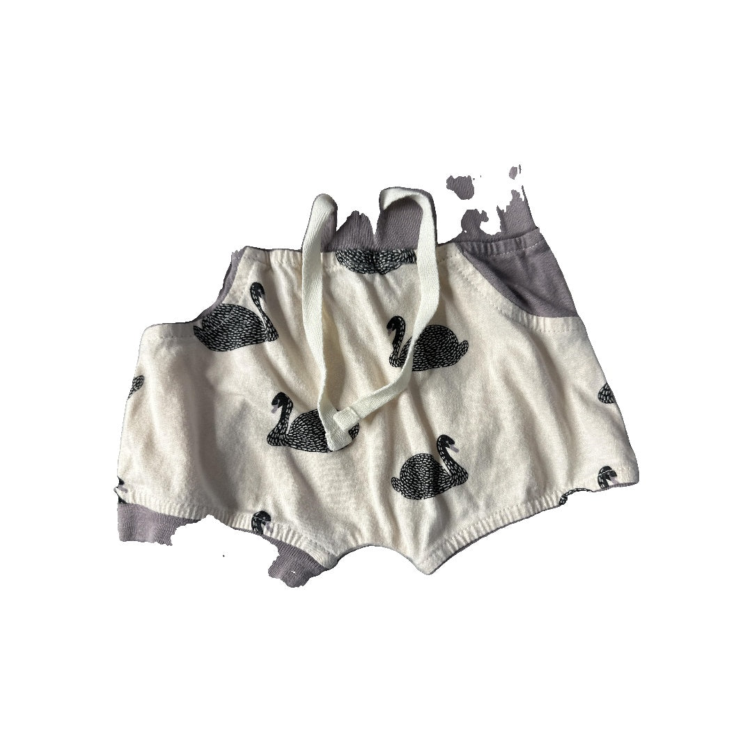 Unisex Shorts Size: 0-3 months