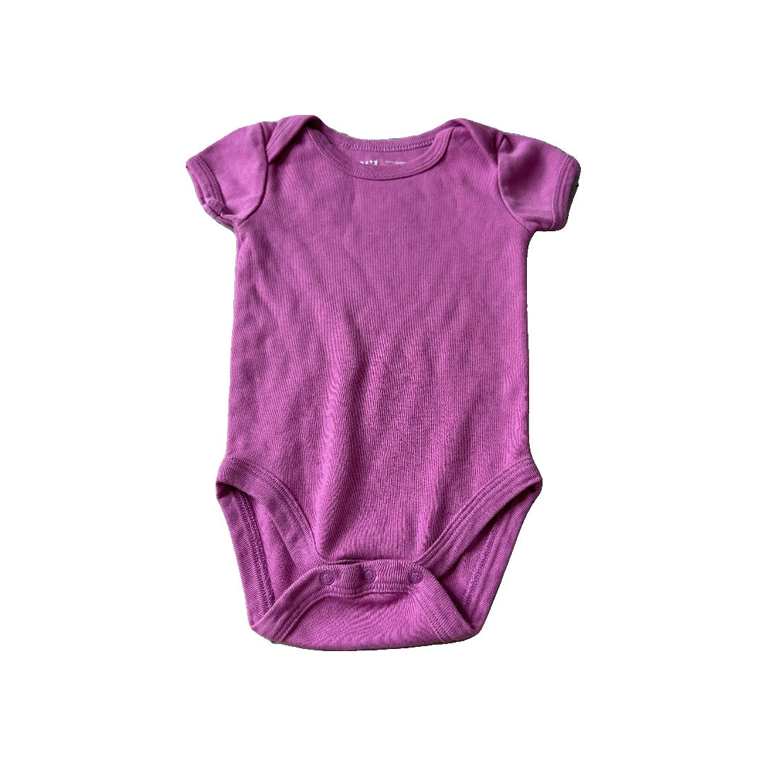 pact Unisex Onesie Size: 0-3 months