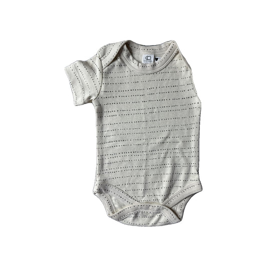 Colored Organics Unisex Onesie Size: 0-3 months