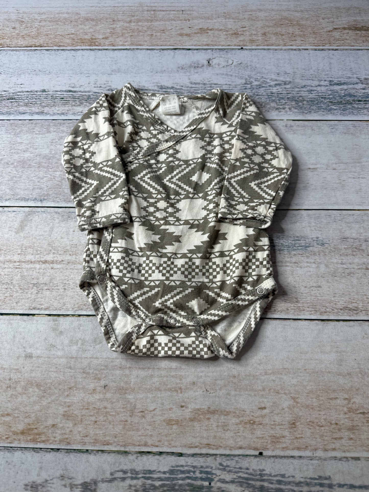 Kate Quinn Unisex Onesie Size: 0-3 months