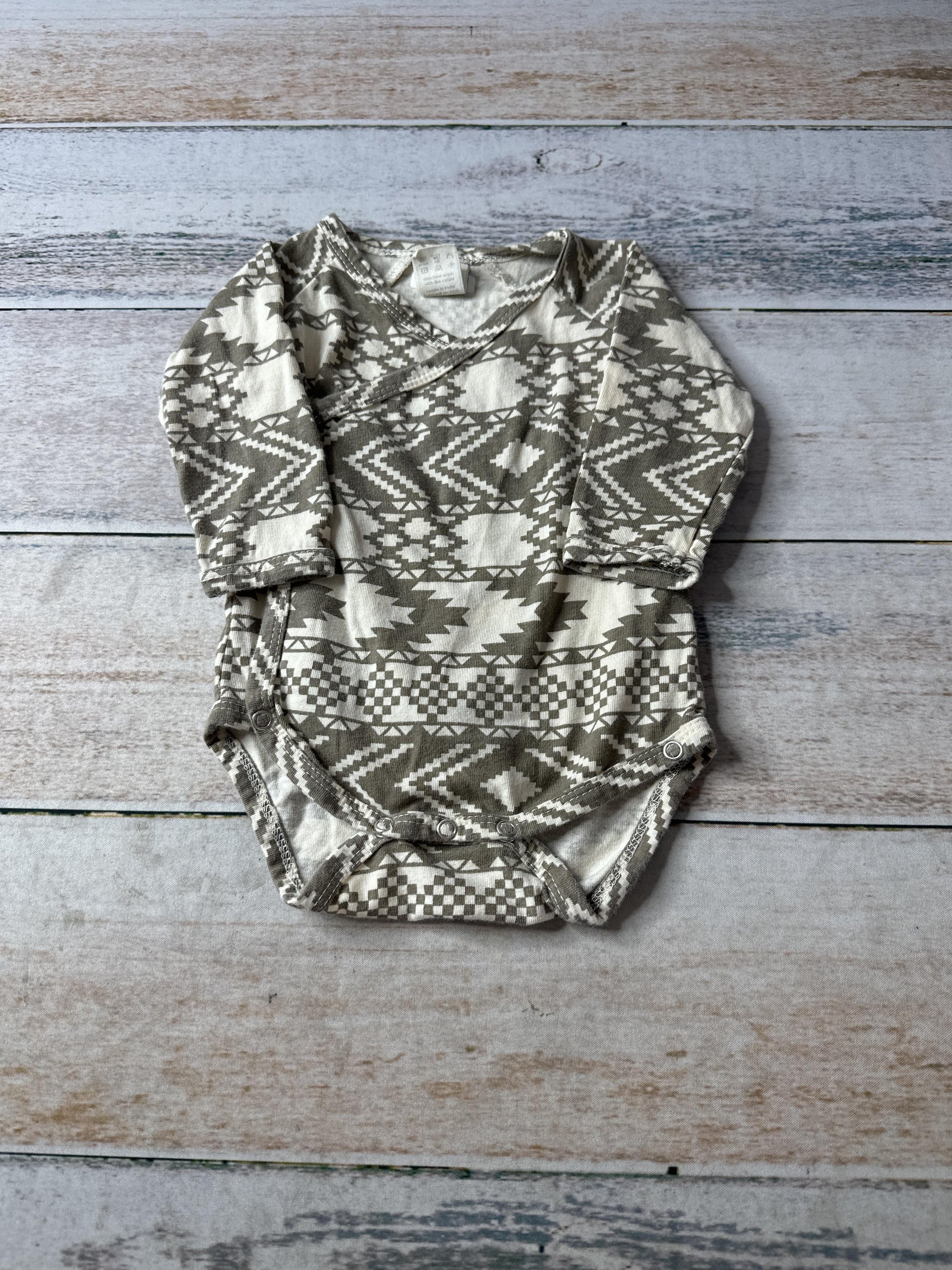 Kate Quinn Unisex Onesie Size: 0-3 months