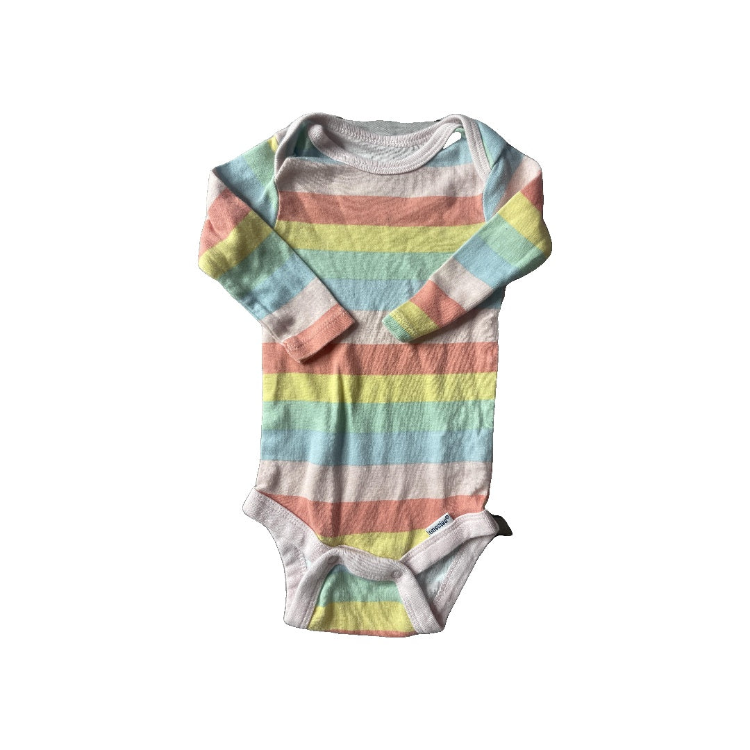 Unisex Onesie Size: 0-3 months