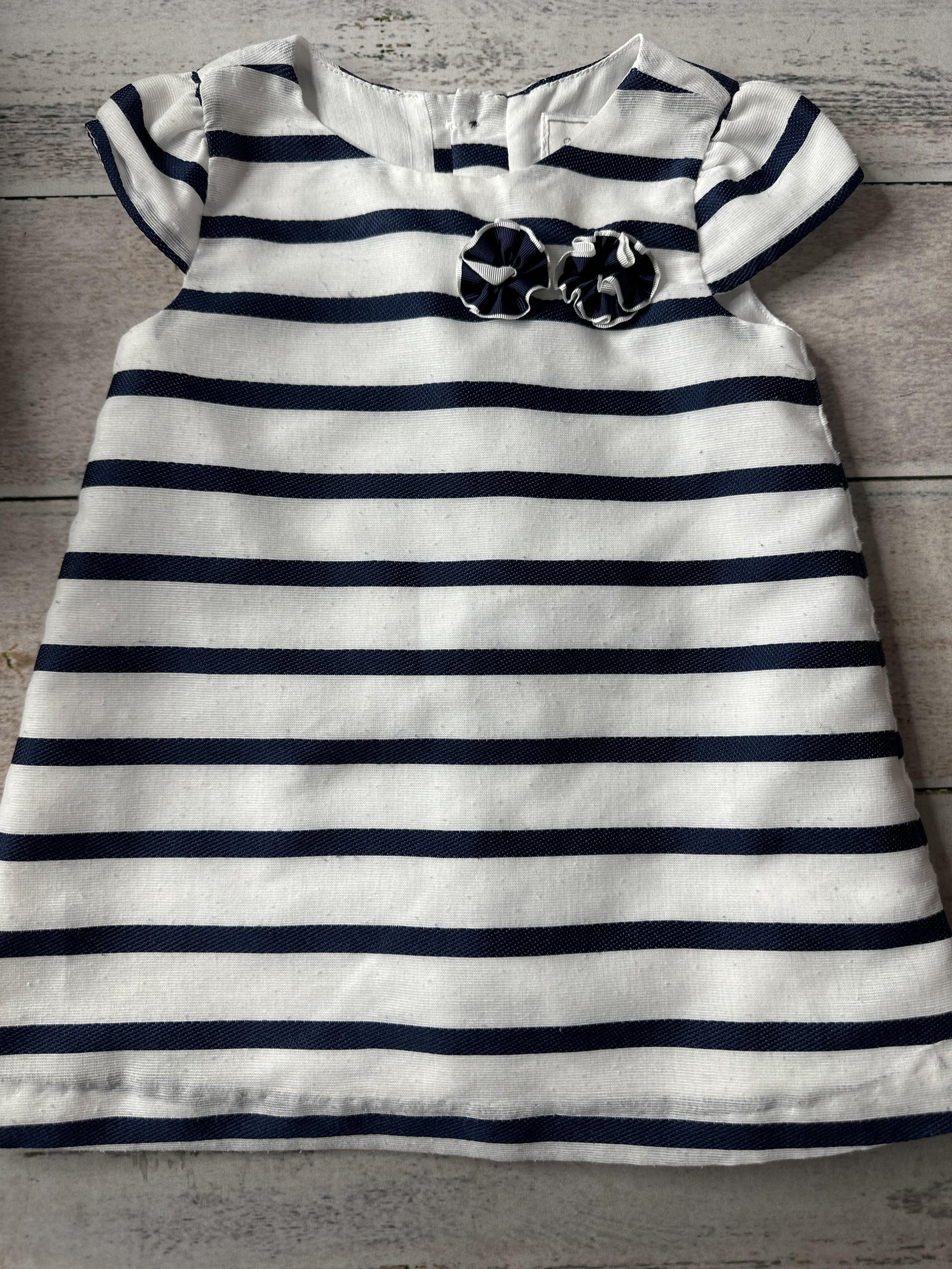Girls Dress Size: 12-18 months