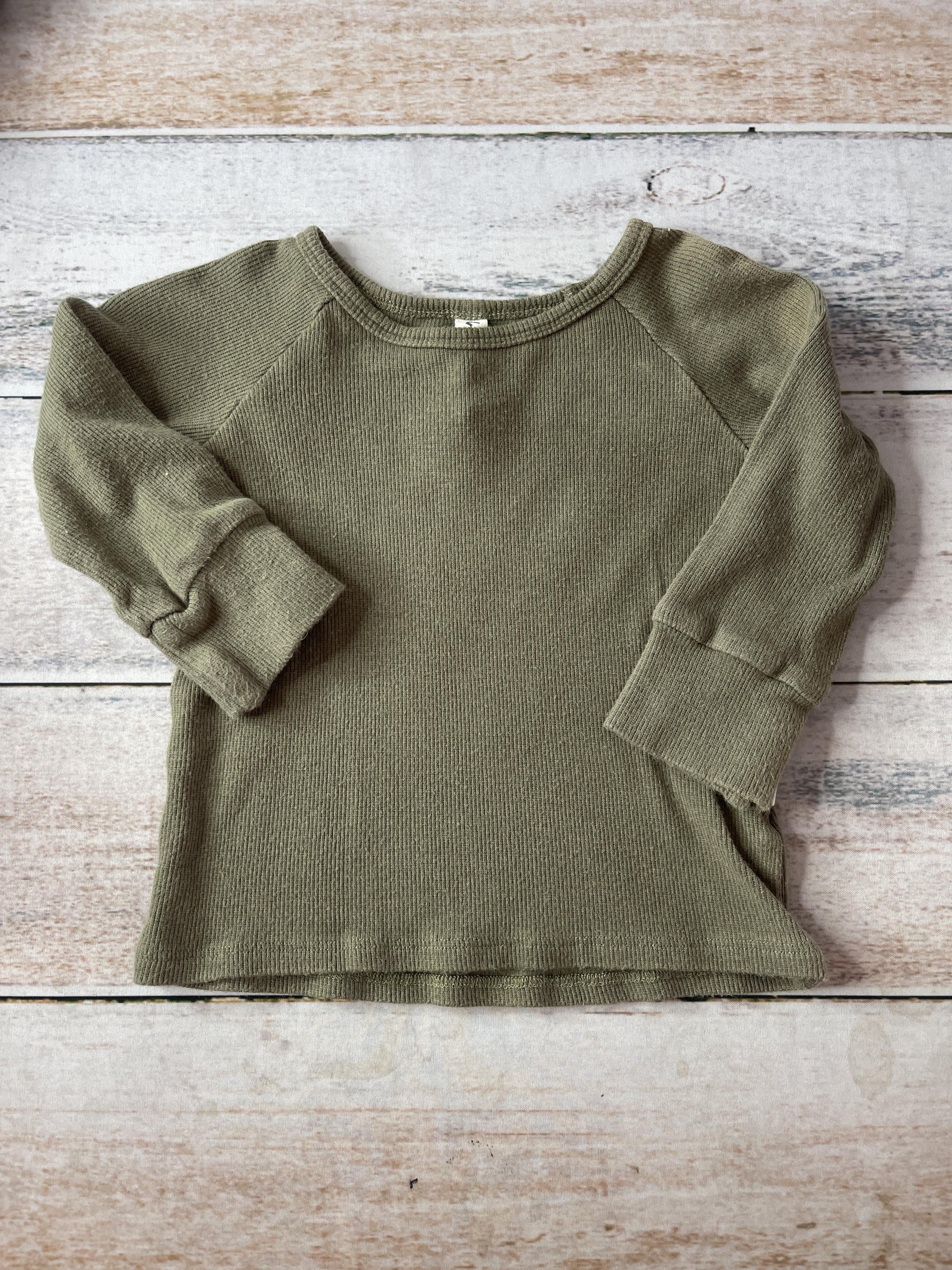 BabySprouts co Unisex Long Sleeve T-Shirt Size: 12-18 months