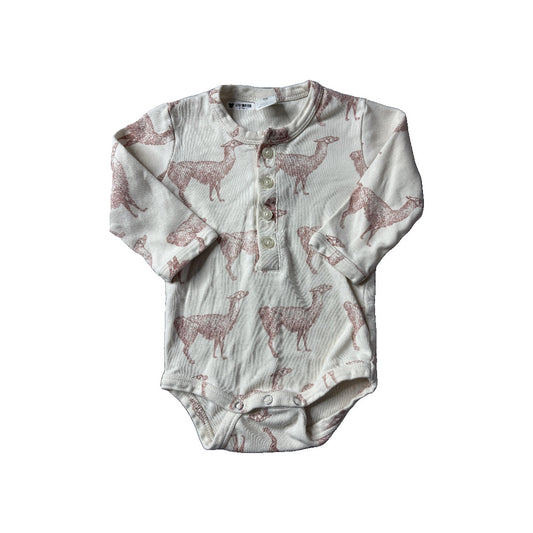 Kate Quinn Unisex Onesie Size: 12-18 months