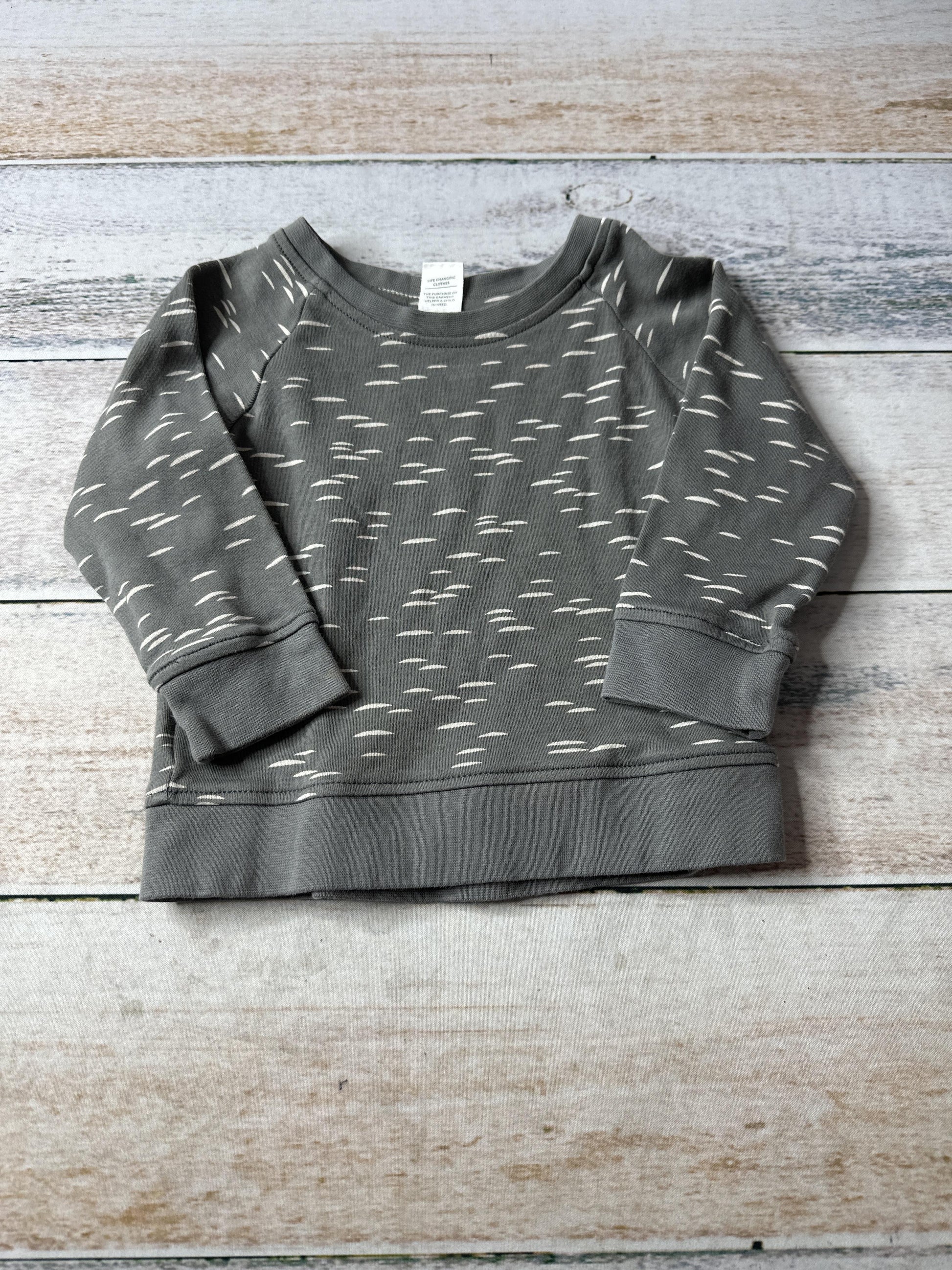 Unisex Long Sleeve Shirt Size: 12-18 months