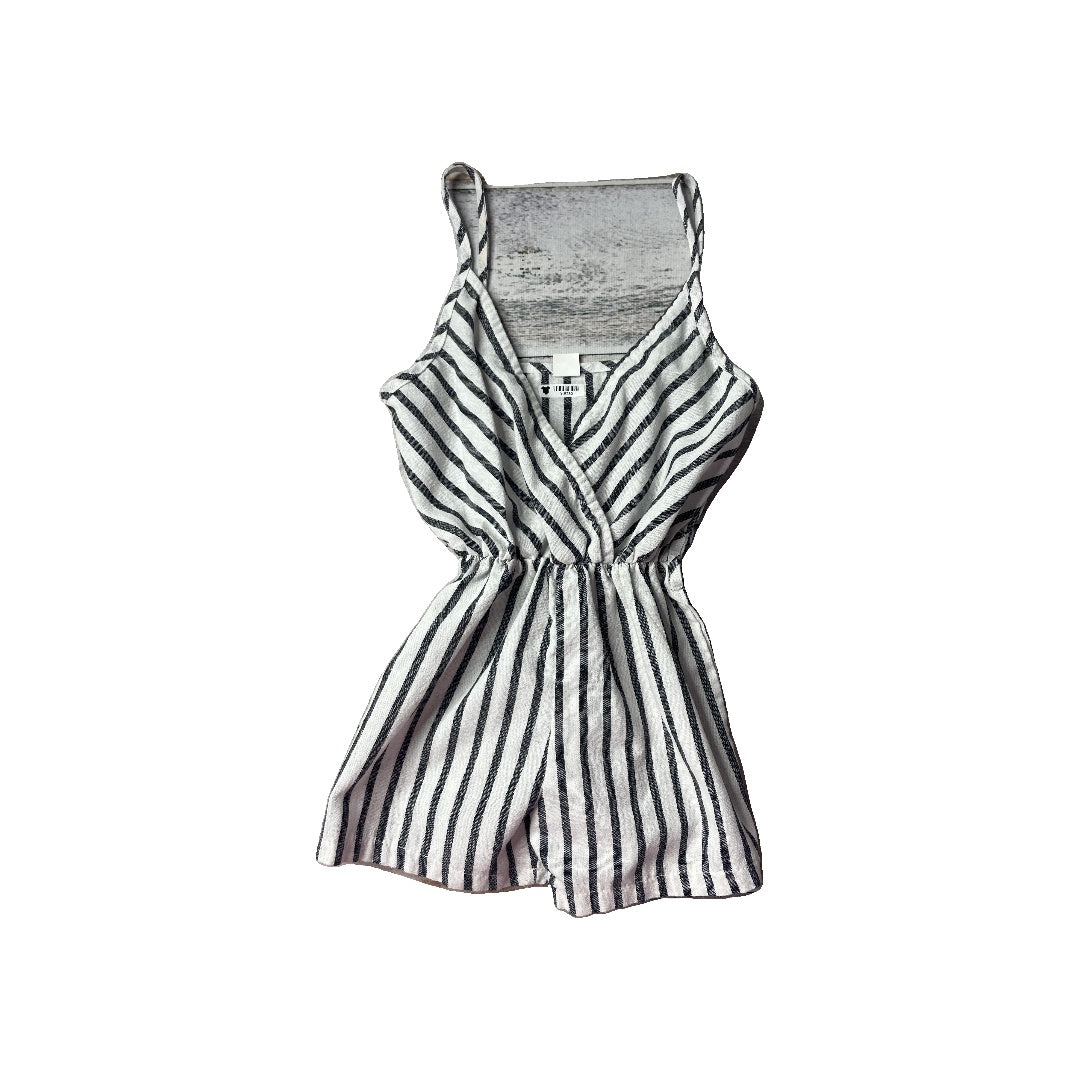 Unisex Romper Size: 12-18 months