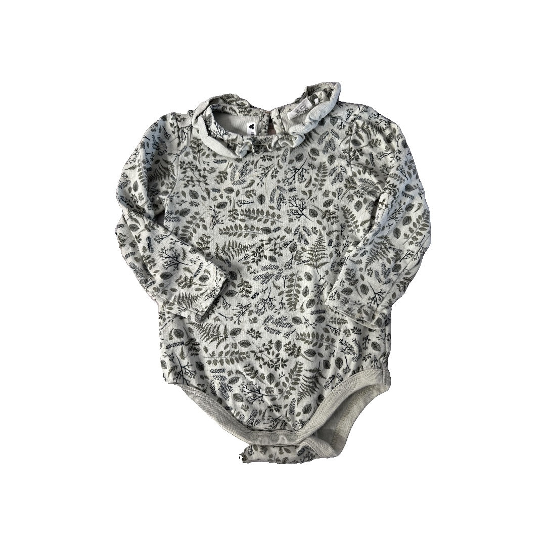 Unisex Onesie Size: 12-18 months