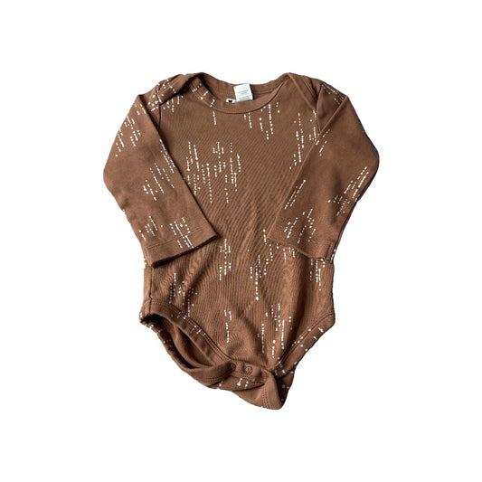 Colored Organics Unisex Onesie Size: 12-18 months