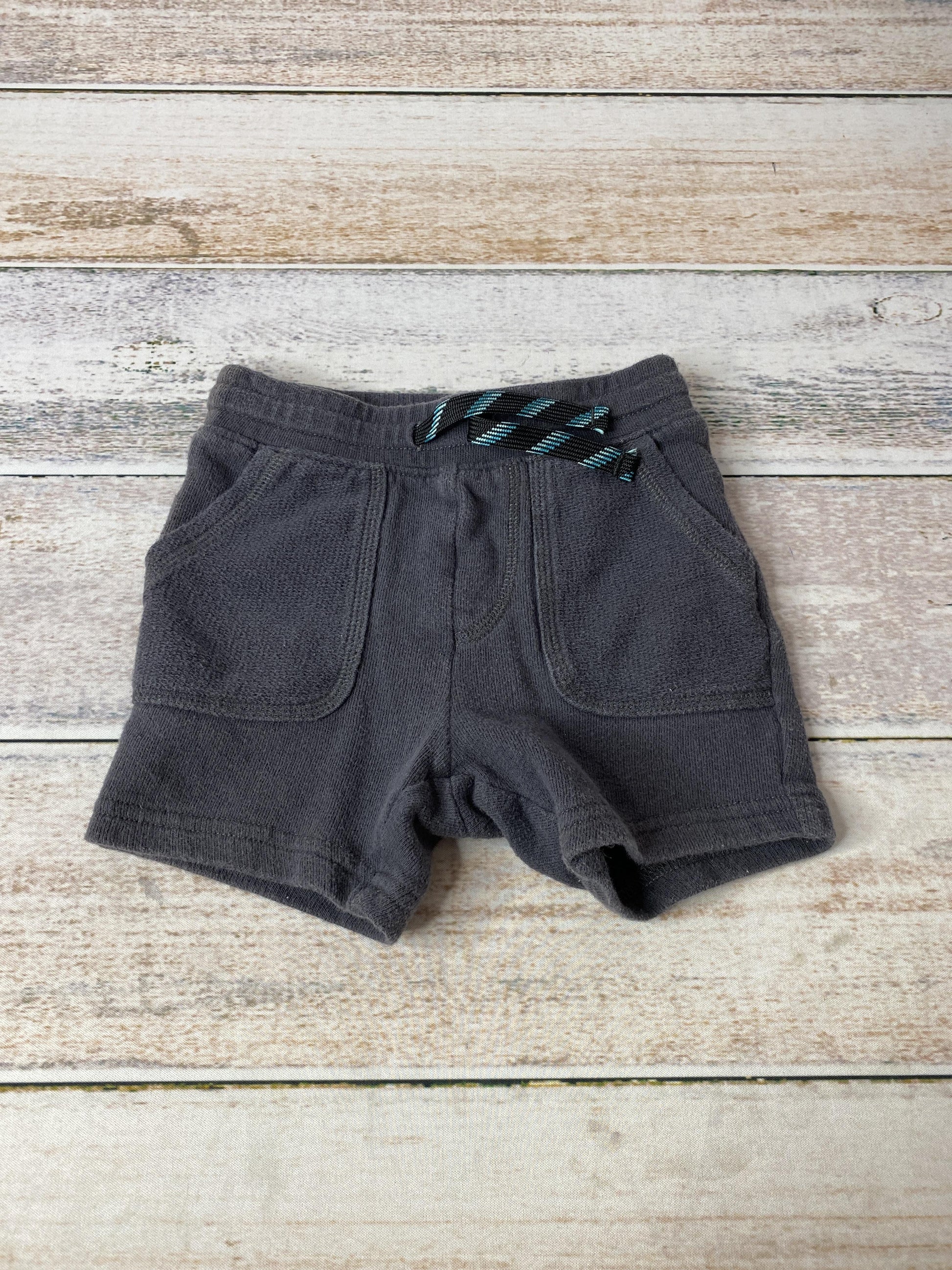Old Navy Boys Shorts Size: 12-18 months