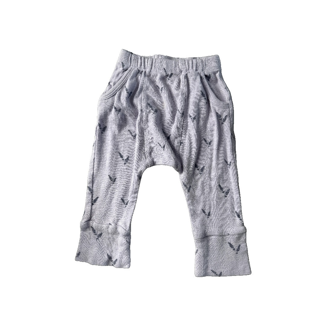 Kate Quinn Unisex Pants Size: 12-18 months