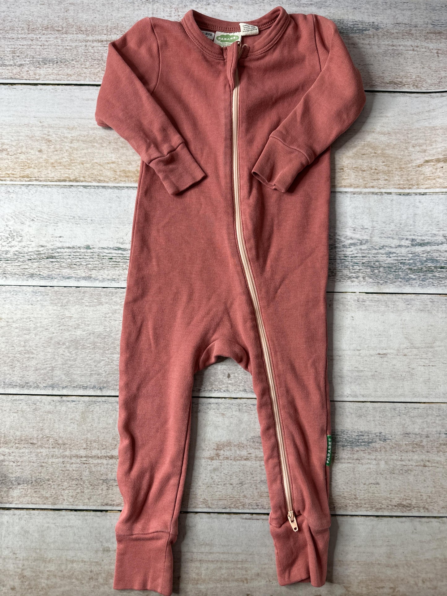 Unisex Pajamas Size: 12-18 months