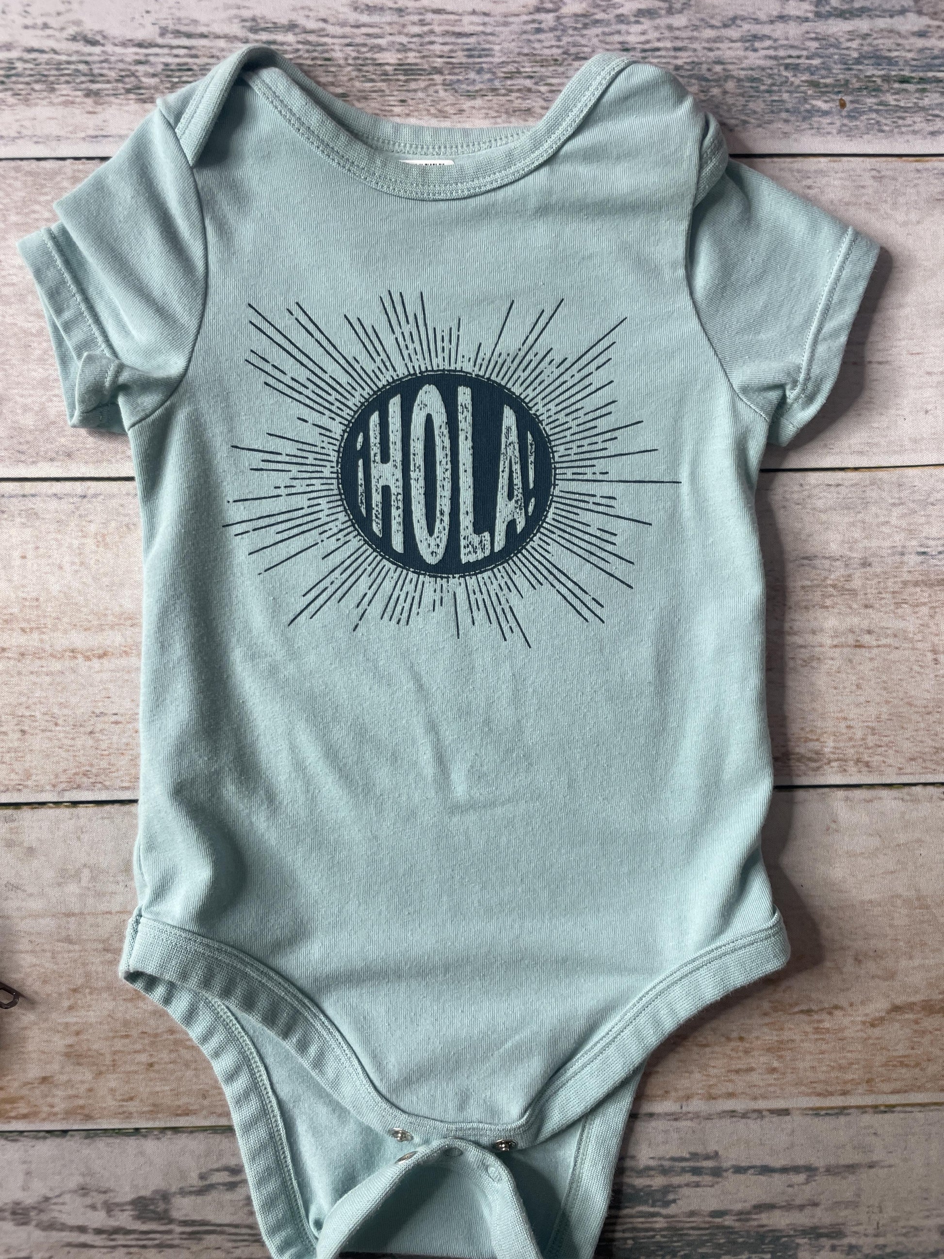 Unisex Onesie Size: 12 months