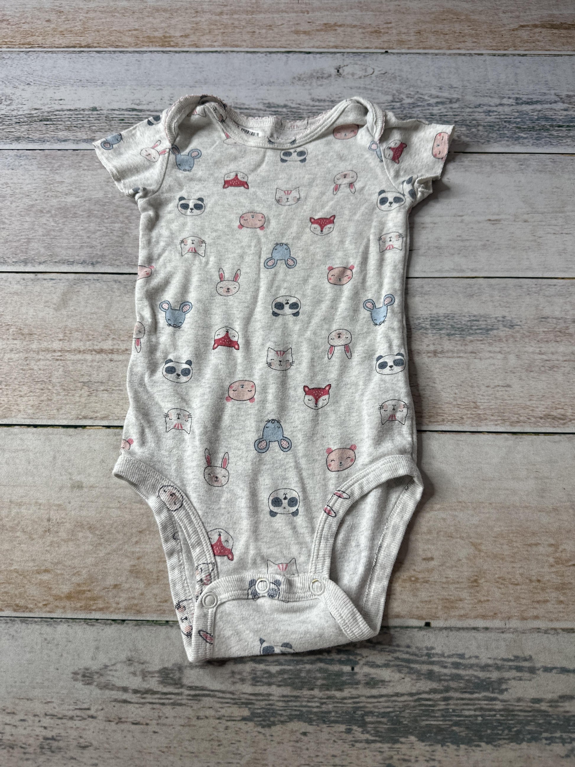 Unisex Onesie Size: 12 months