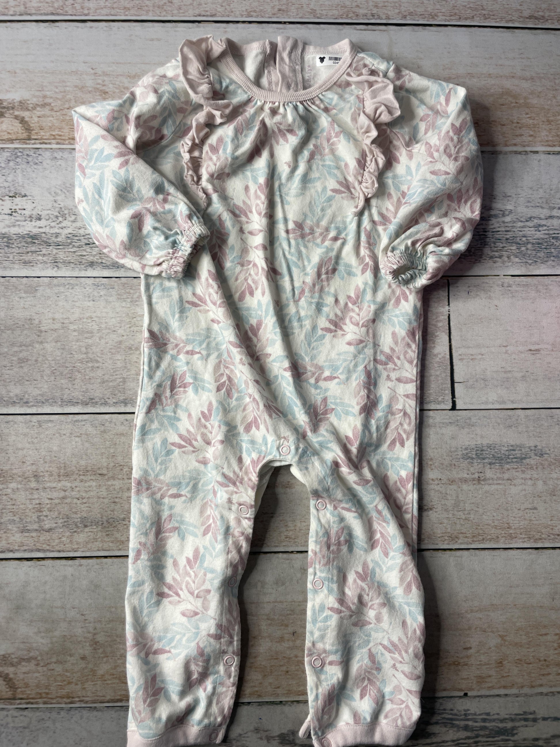 Unisex Long Sleeve Outfit Size: 12 months