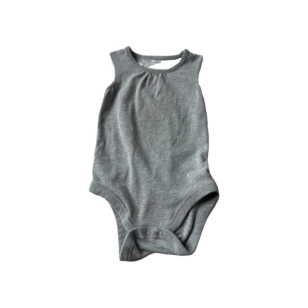 Unisex Onesie Size: 12 months