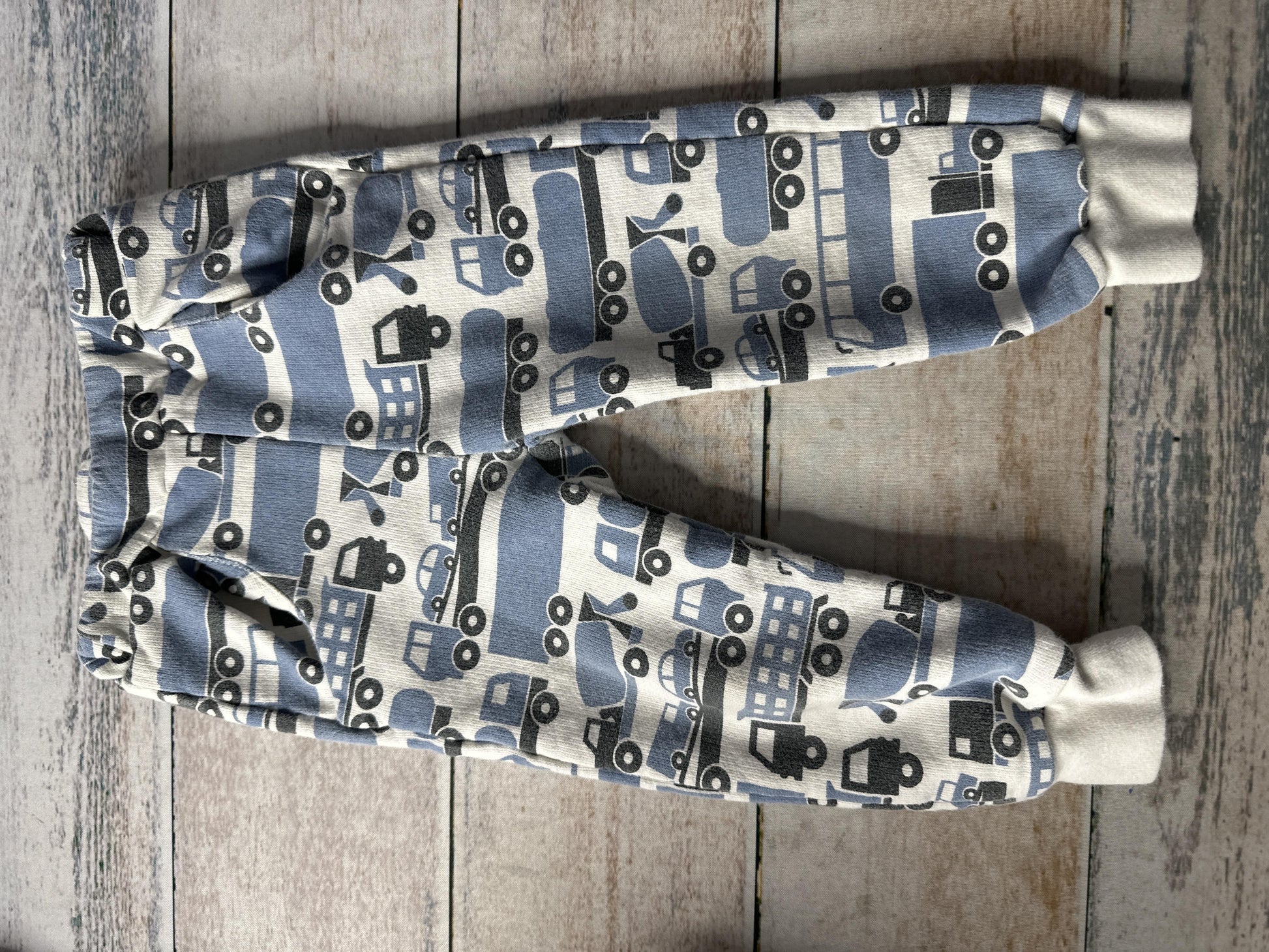 Unisex Pants Size: 12 months