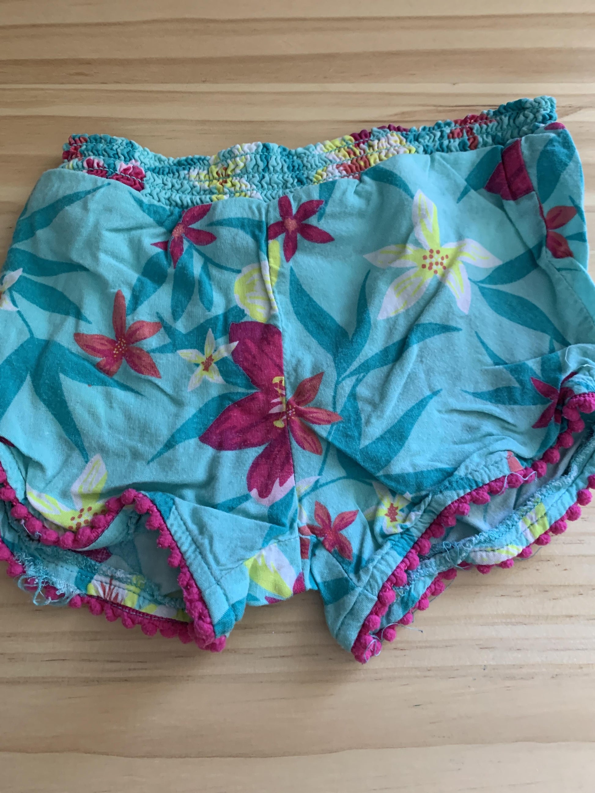 Girls Shorts Size: 12M