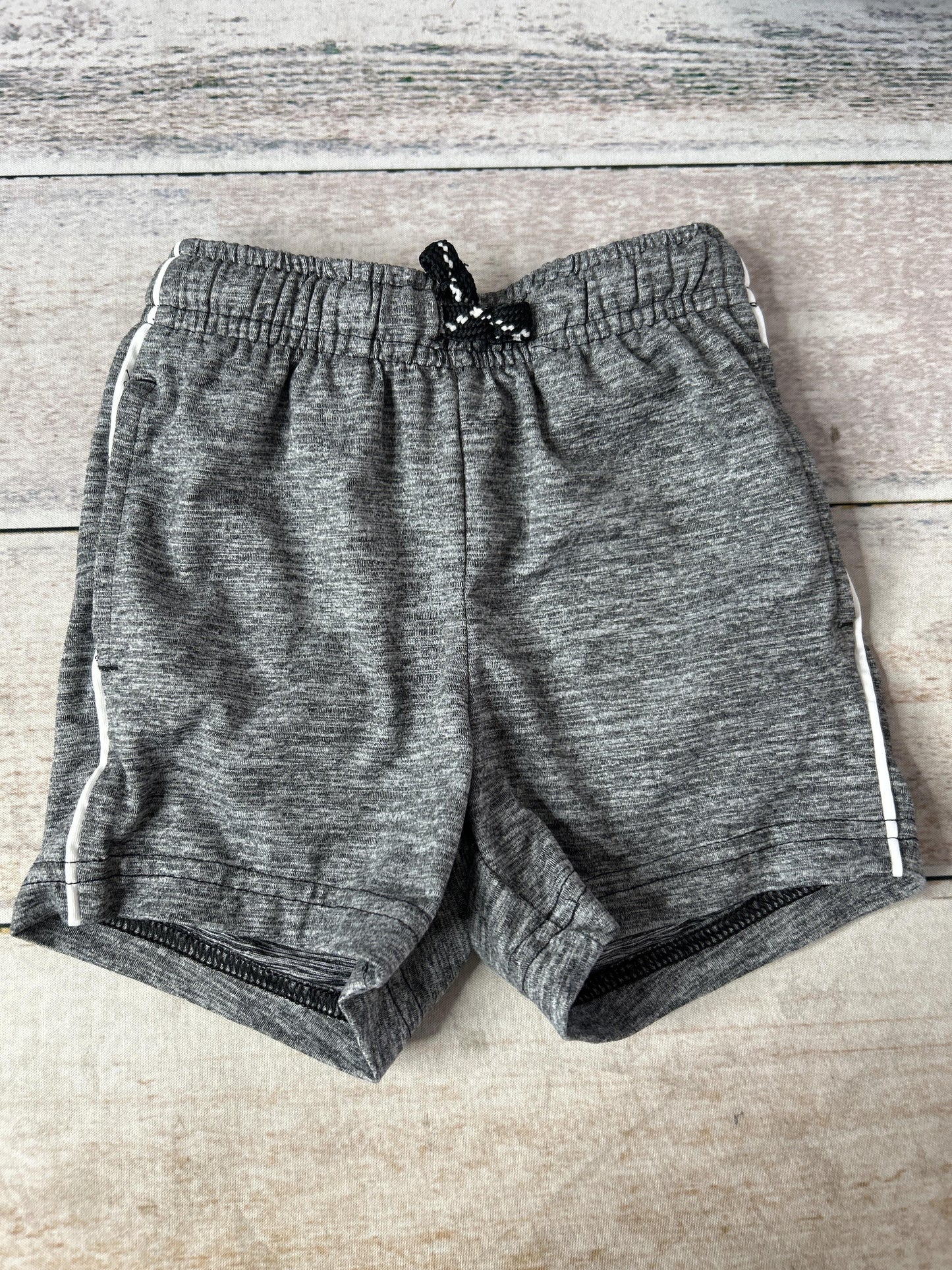 Unisex Shorts Size: 12M