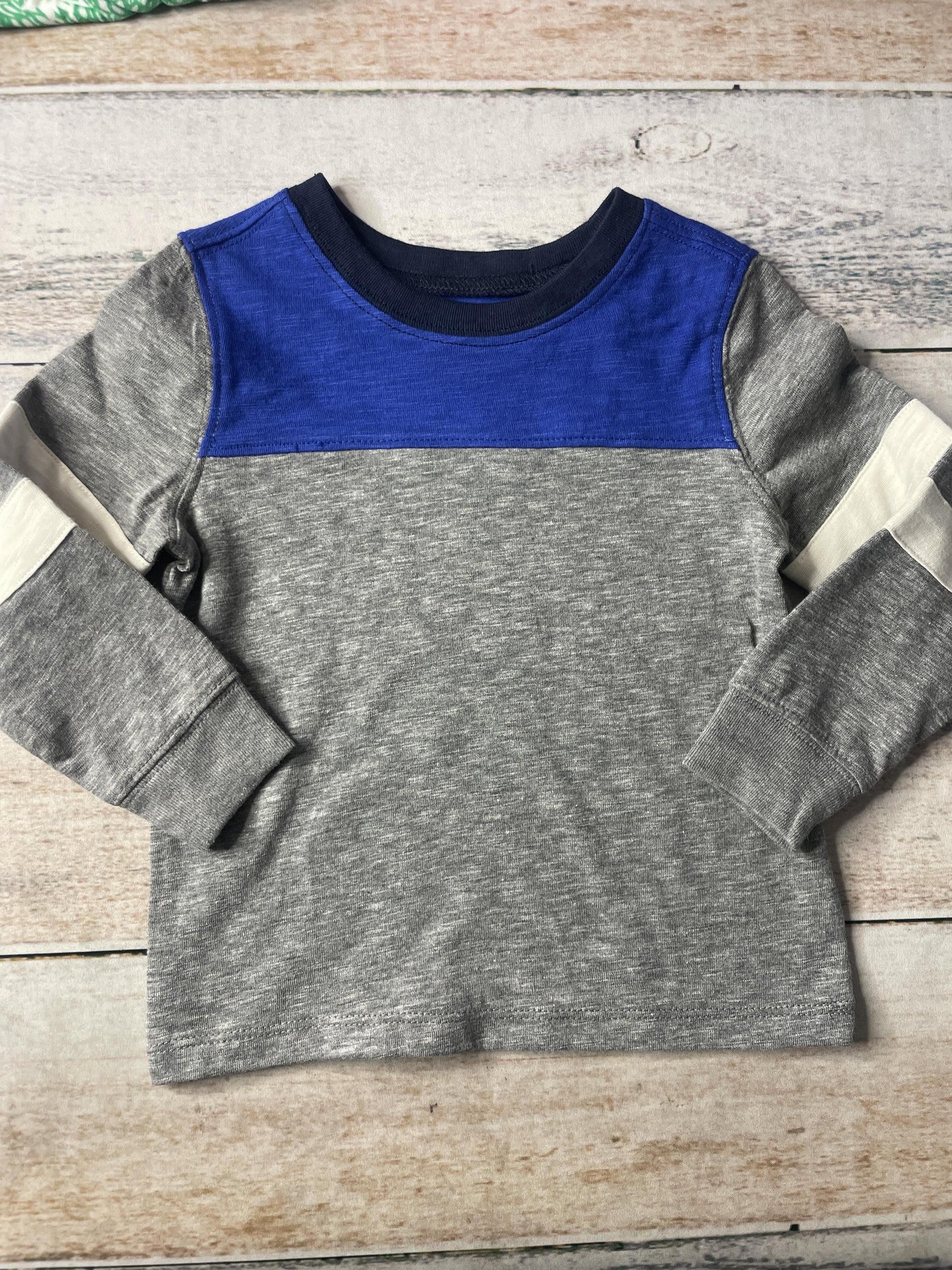 Old Navy Unisex Shirt Size: 18-24 months