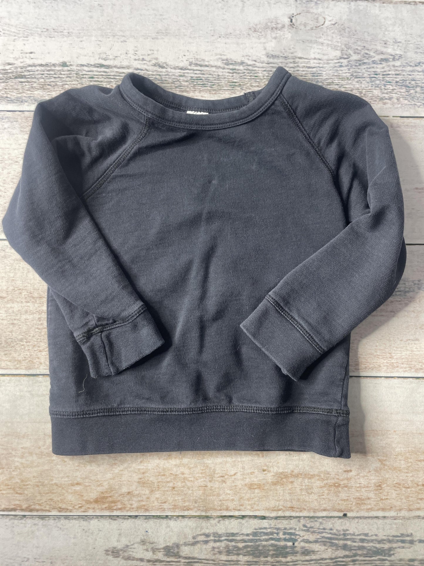 Unisex Sweatshirt Size: 18-24 months