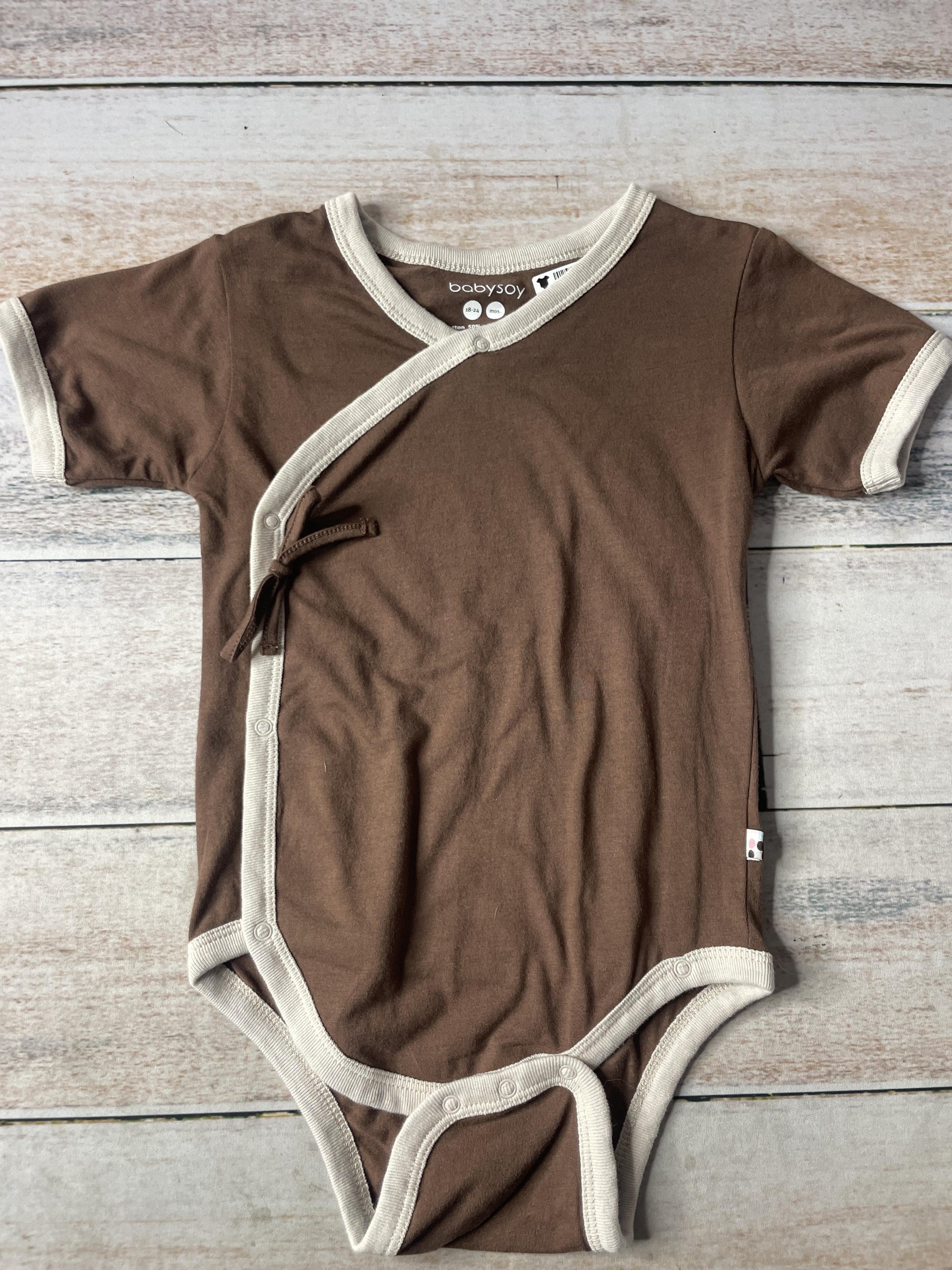 Unisex Onesie Size: 18-24 months