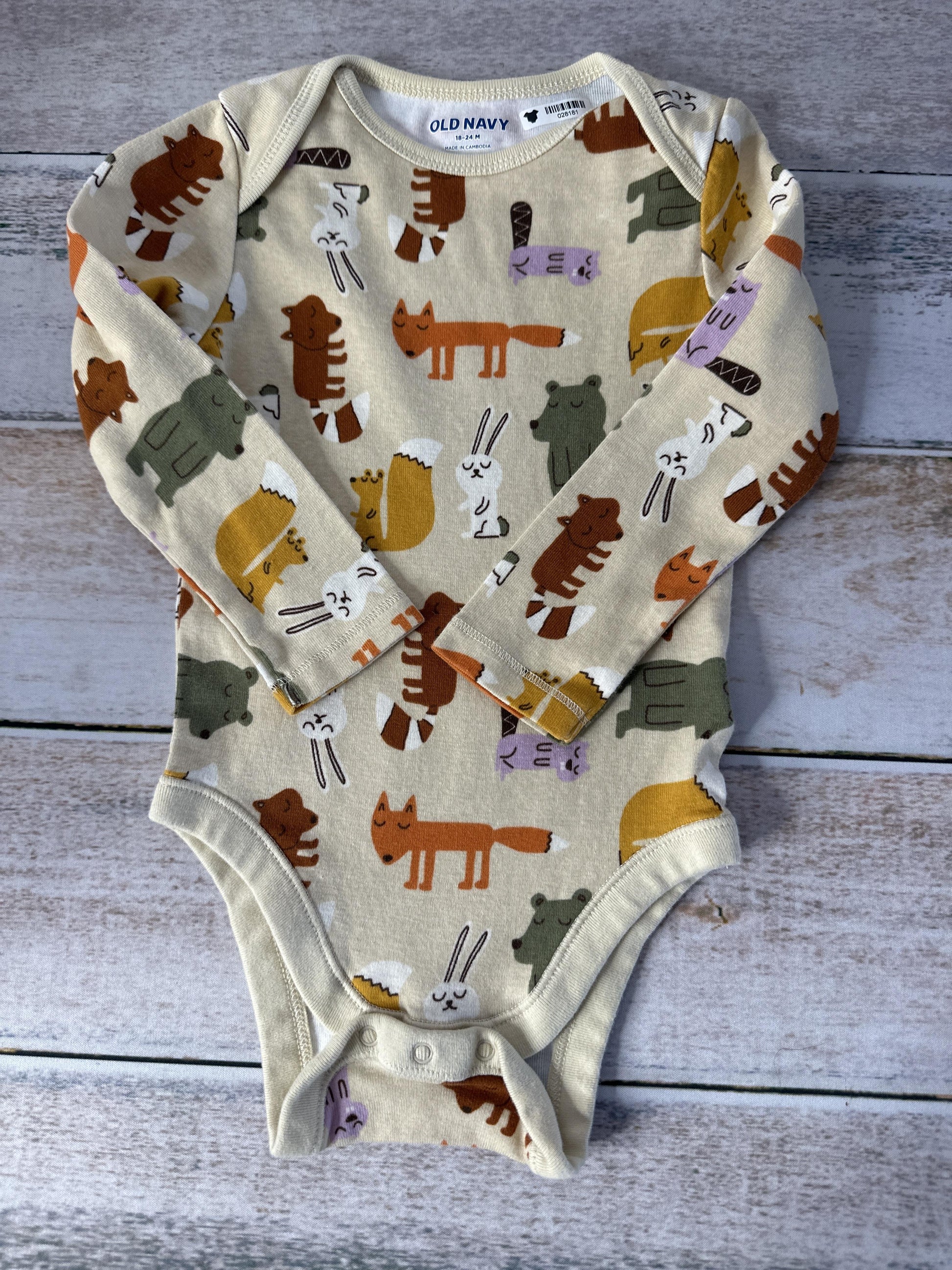 Old Navy Unisex Long Sleeve T-Shirt Size: 18-24 months