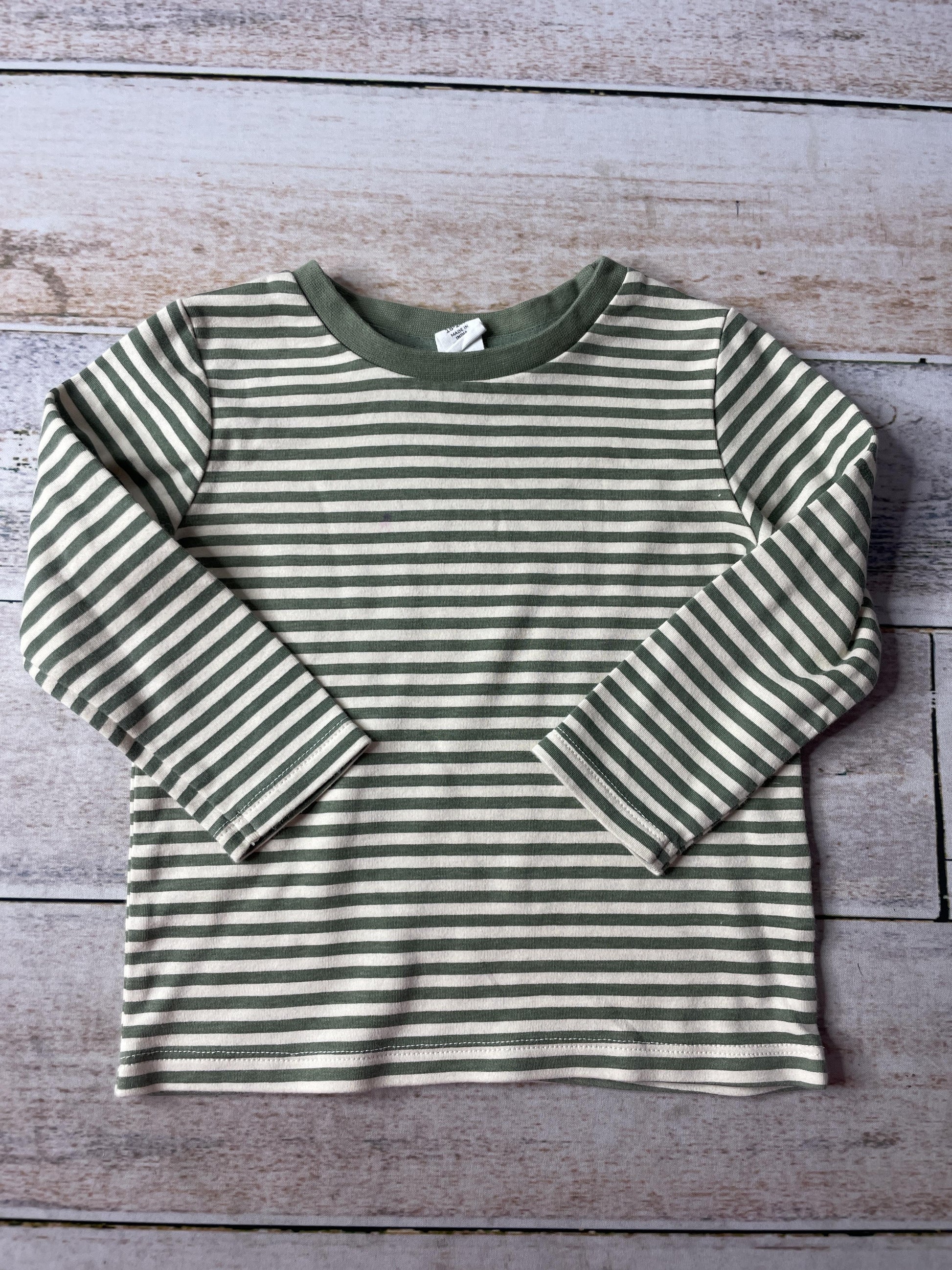 Unisex Shirt Size: 18-24 months