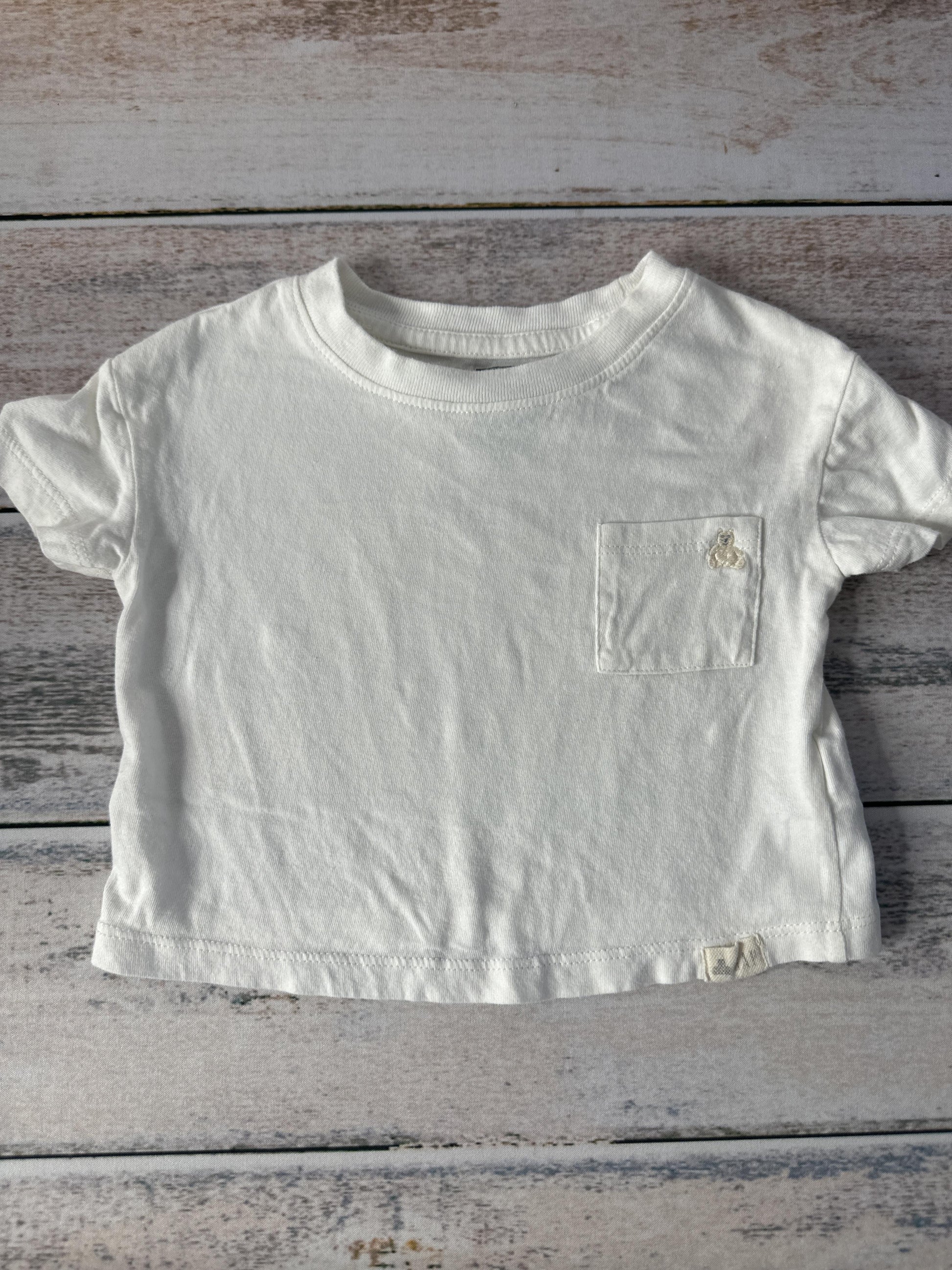 Gap Unisex T-Shirt Size: 18 months