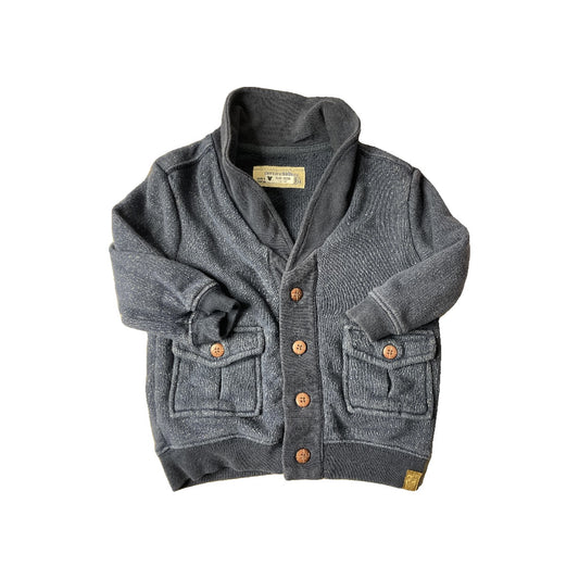 Unisex Sweater Size: 18 months