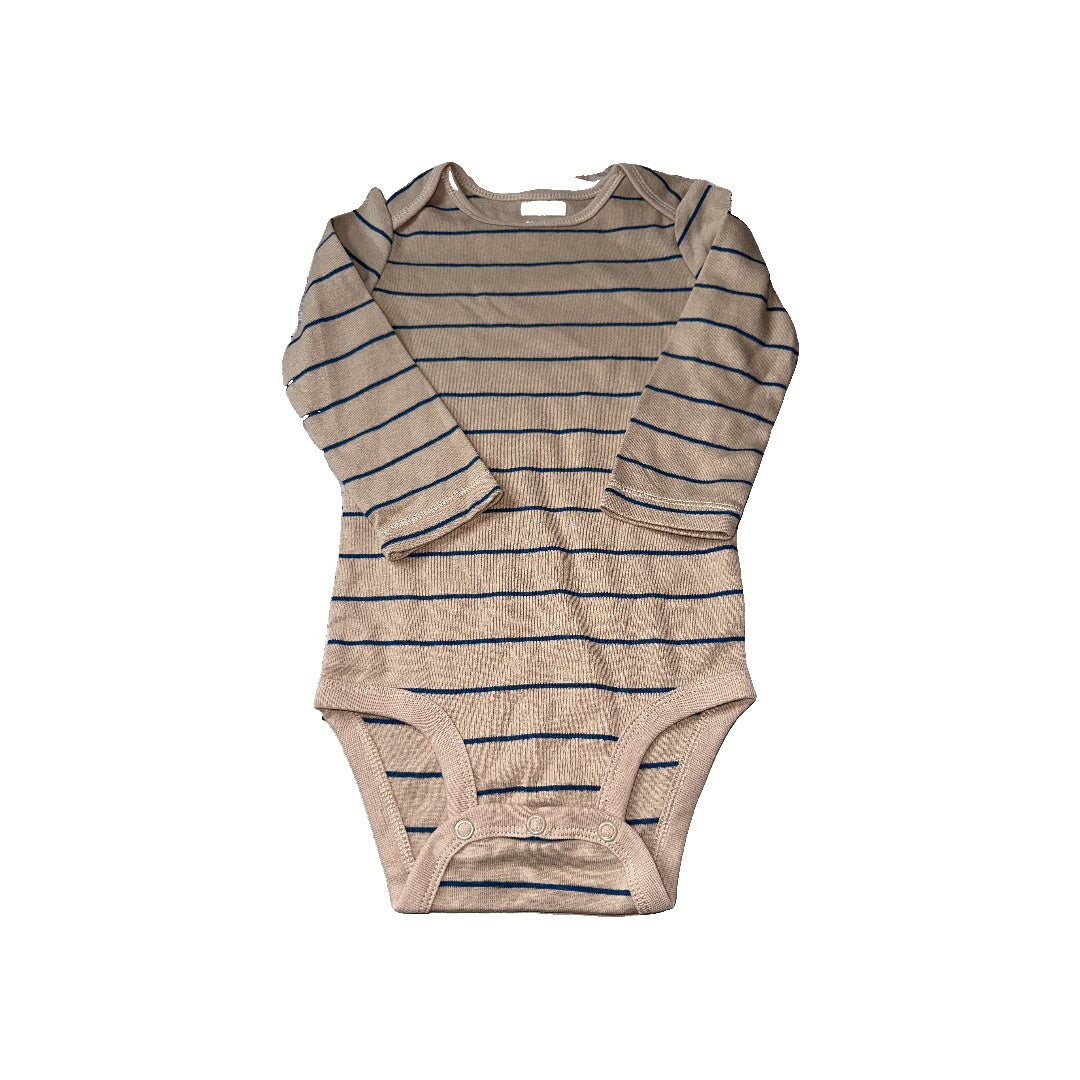 Carters Boys Onesie Size: 18 months