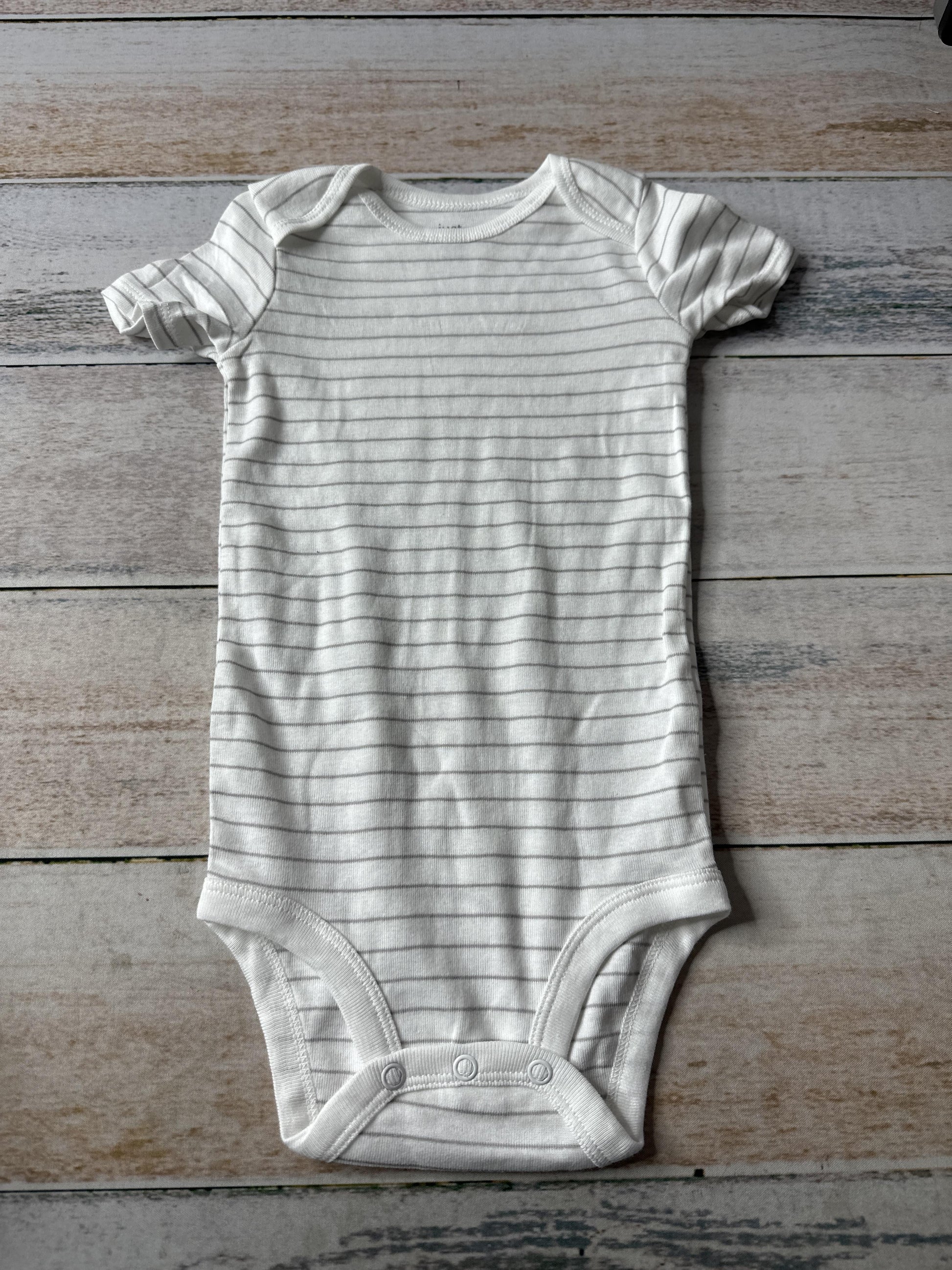 Carters Unisex Onesie Size: 18 months