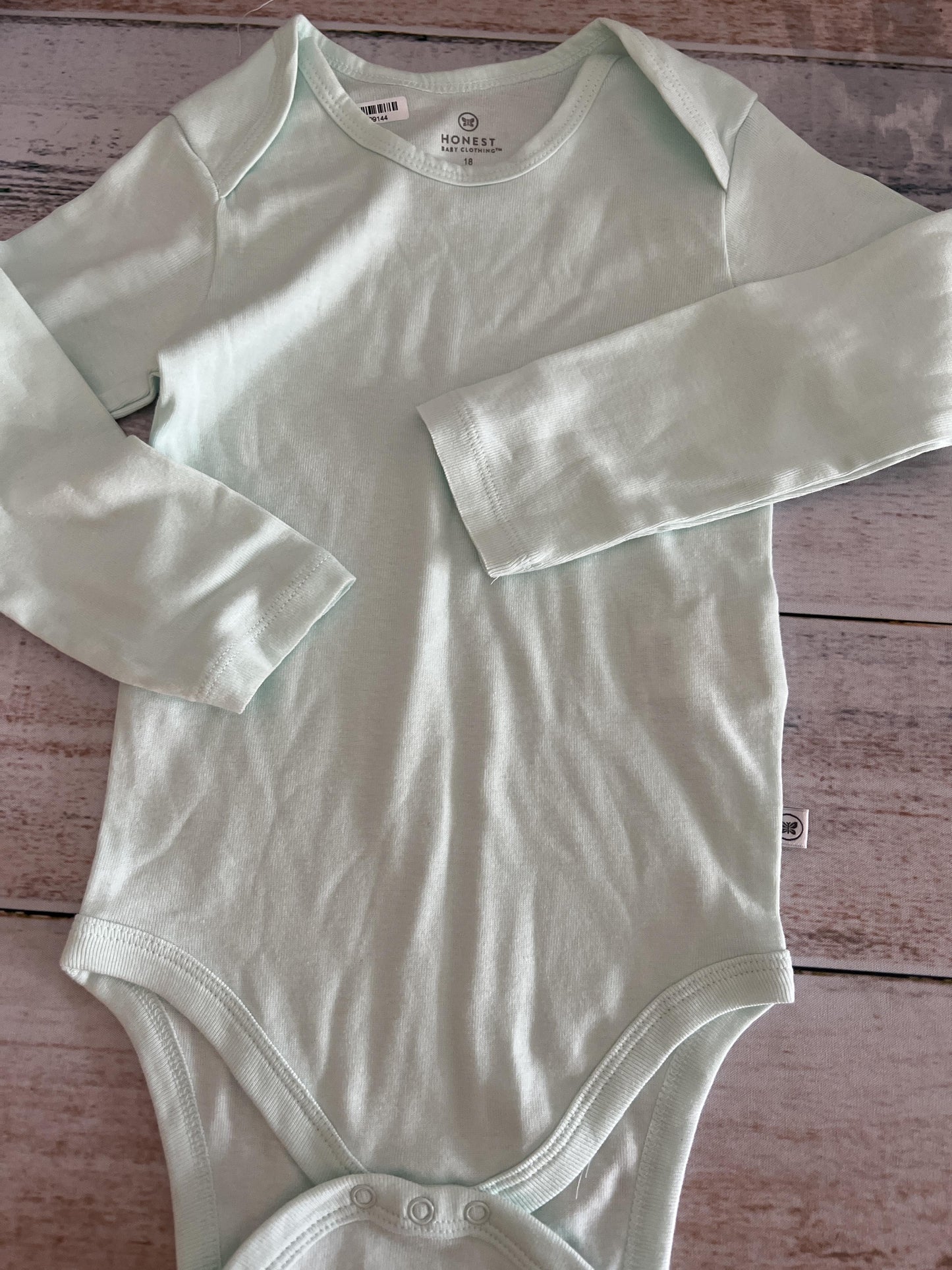 Honest co Unisex Onesie Size: 18 months