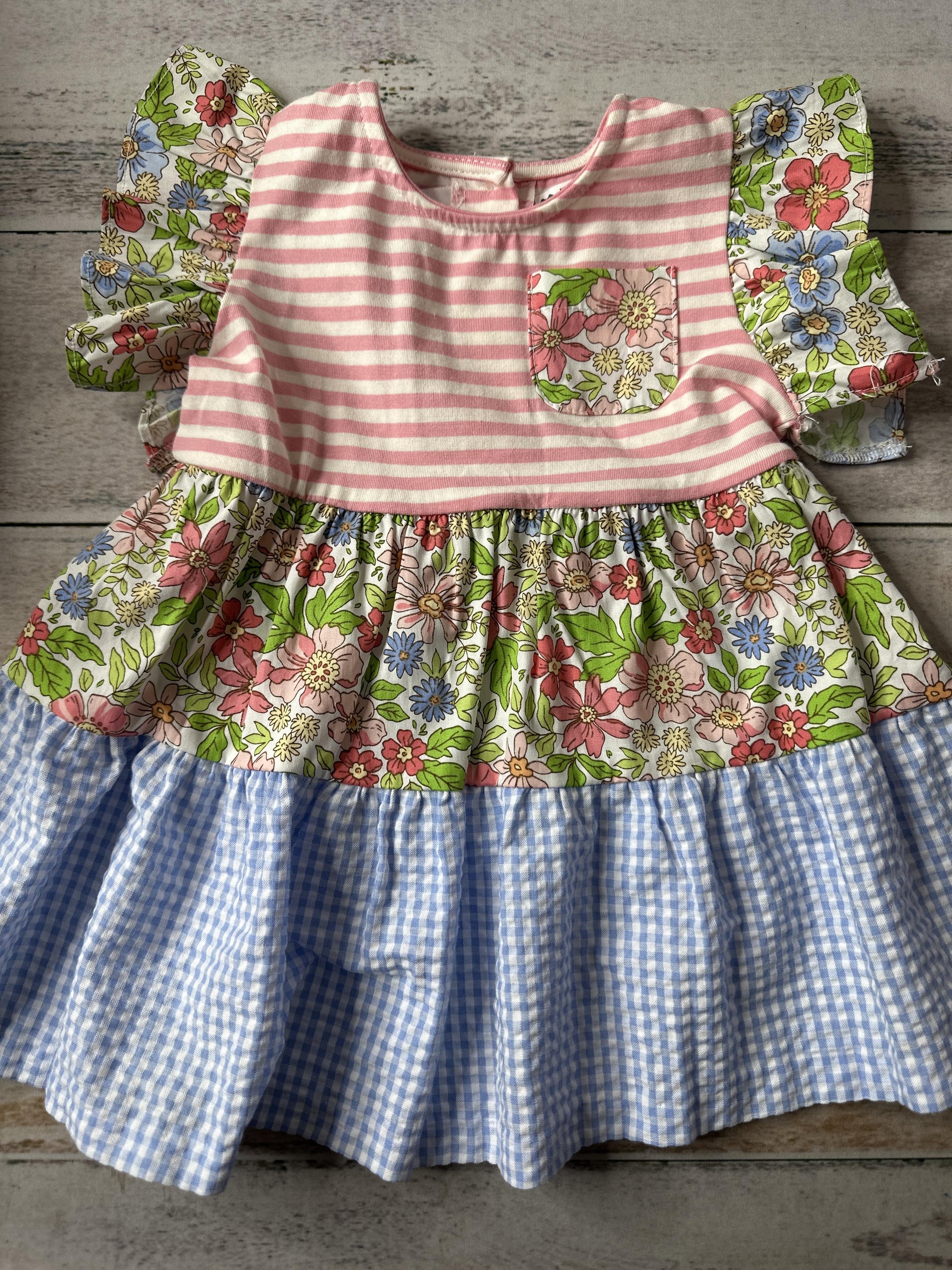 Girls Dress Size: 18 months