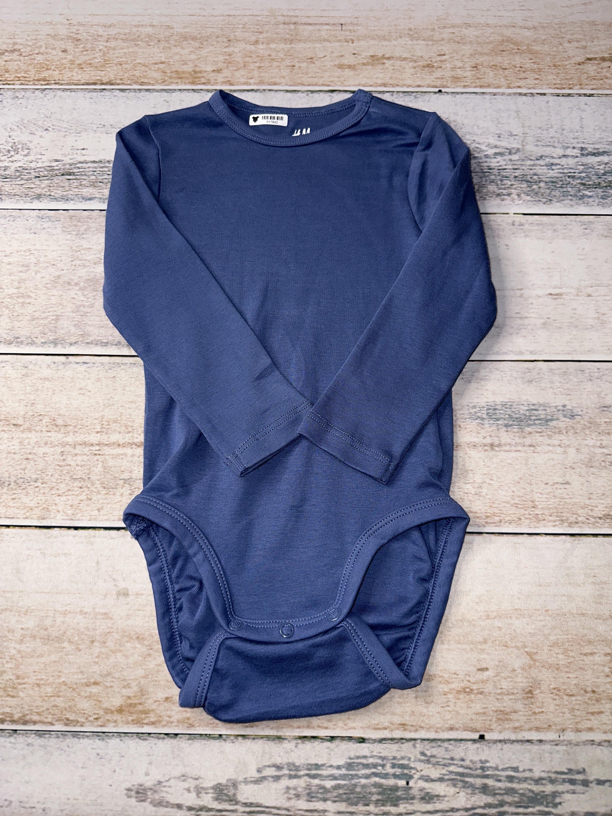 H&M Unisex Onesie Size: 18 months