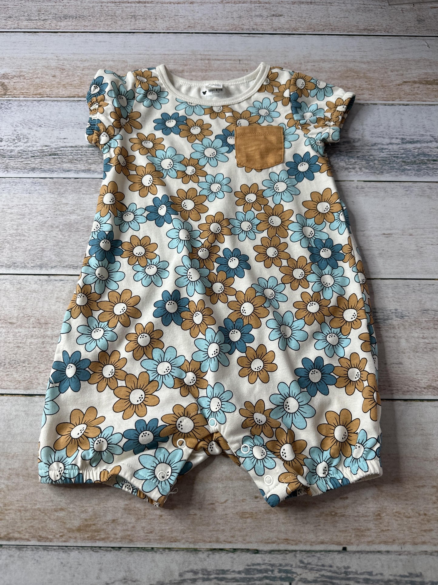 Unisex Romper Size: 18 months