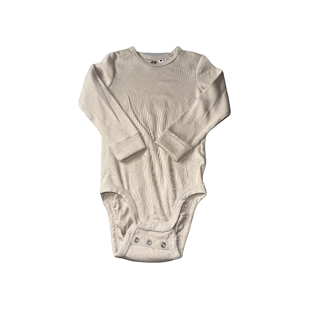 H&M Unisex Onesie Size: 18 months
