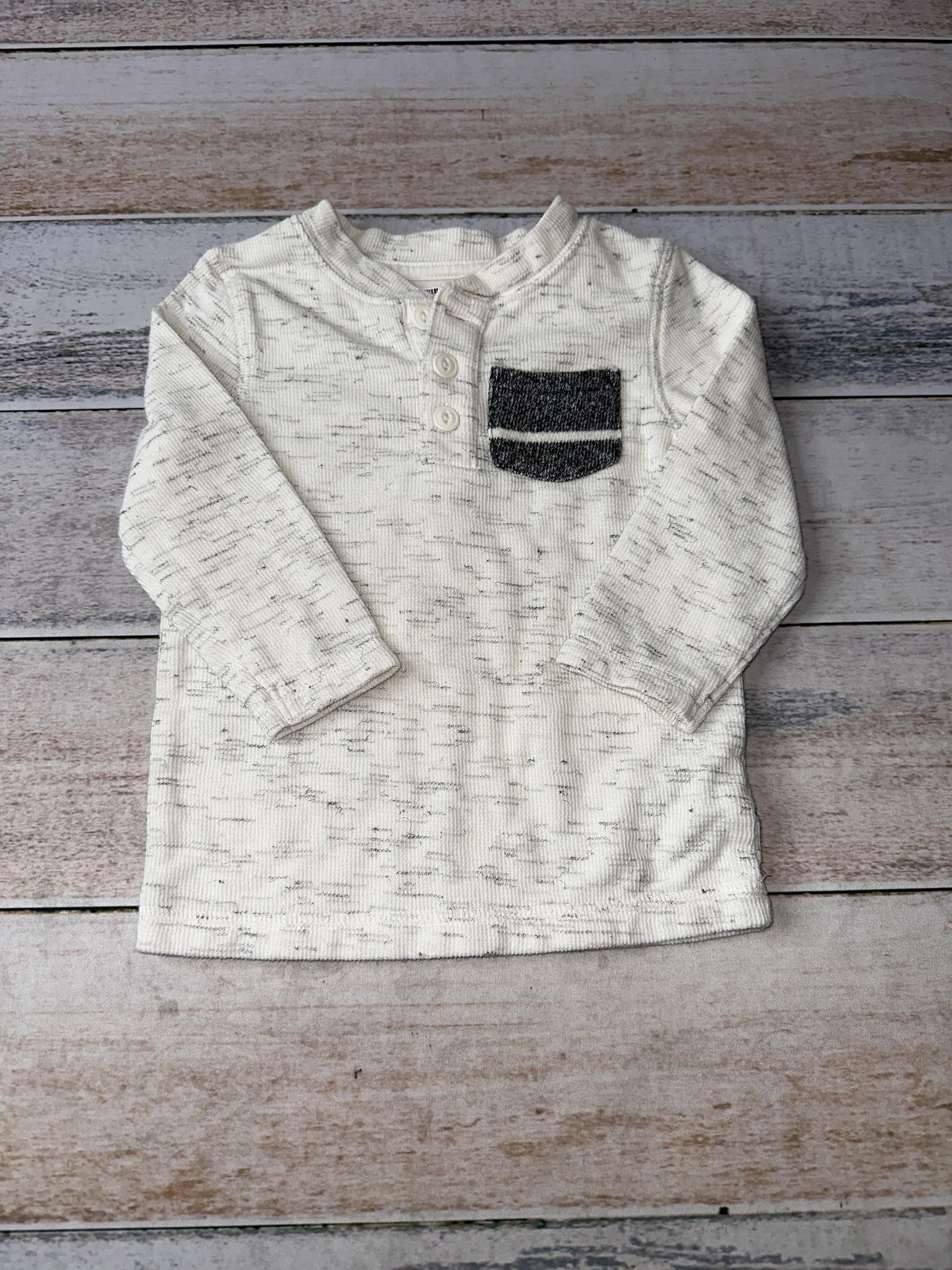 Unisex Long Sleeve Shirt Size: 18 months