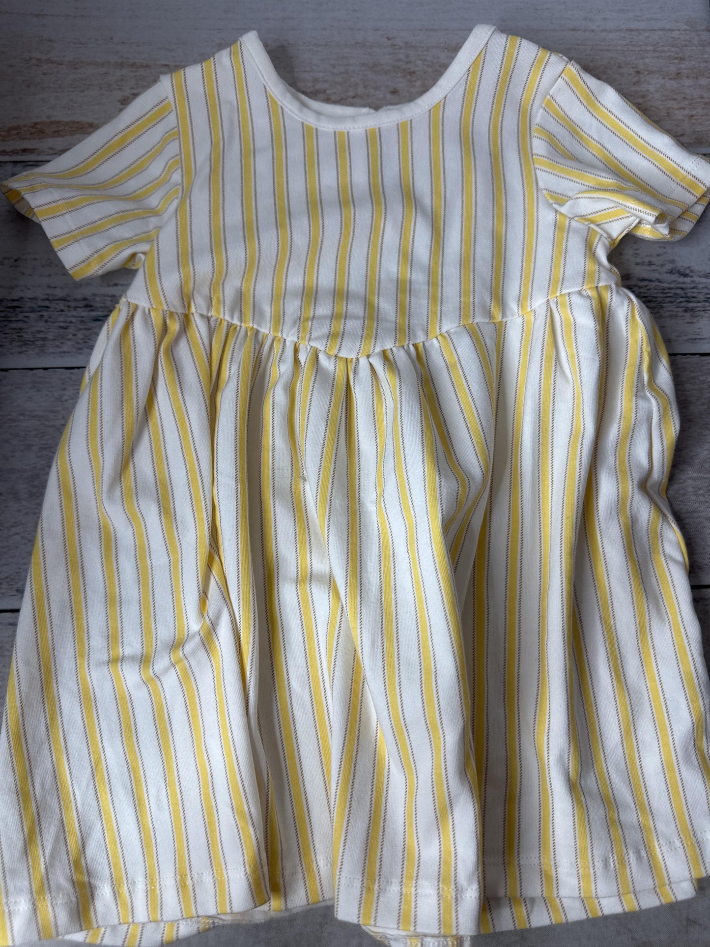 Girls Dress Size: 18 months