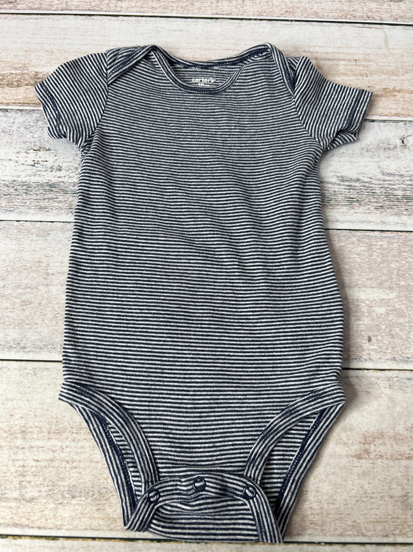 Unisex Onesie Size: 18 months